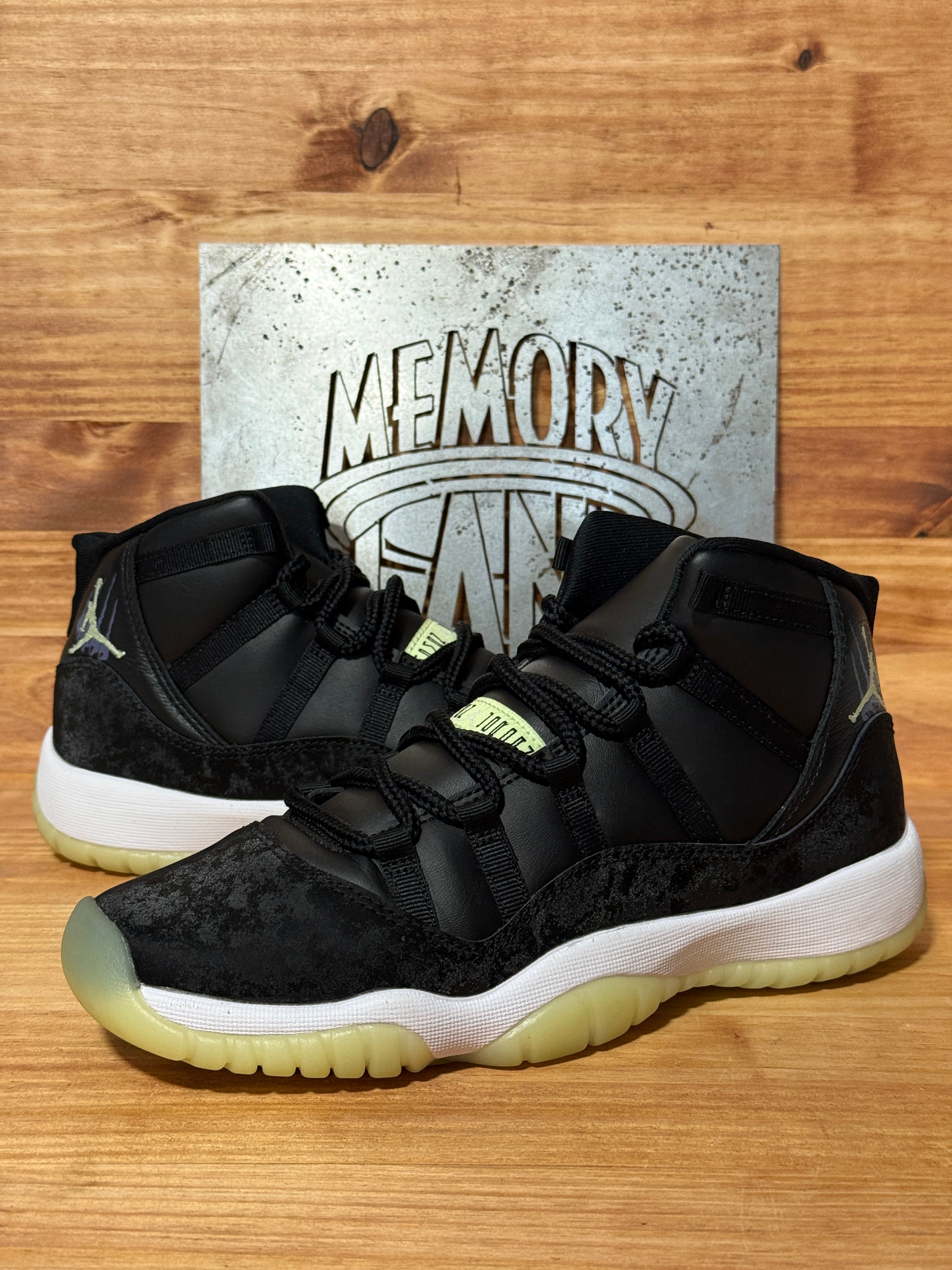 Jordan 11 Retro Black Barely Volt (GS)