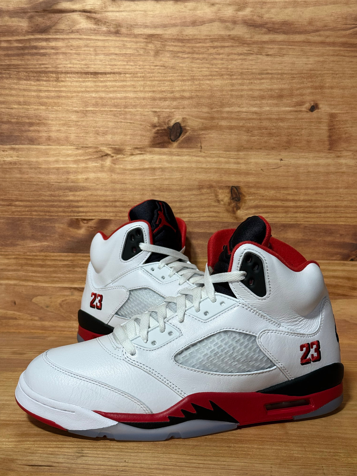 Jordan 5 Retro Fire Red Black Tongue (2025)