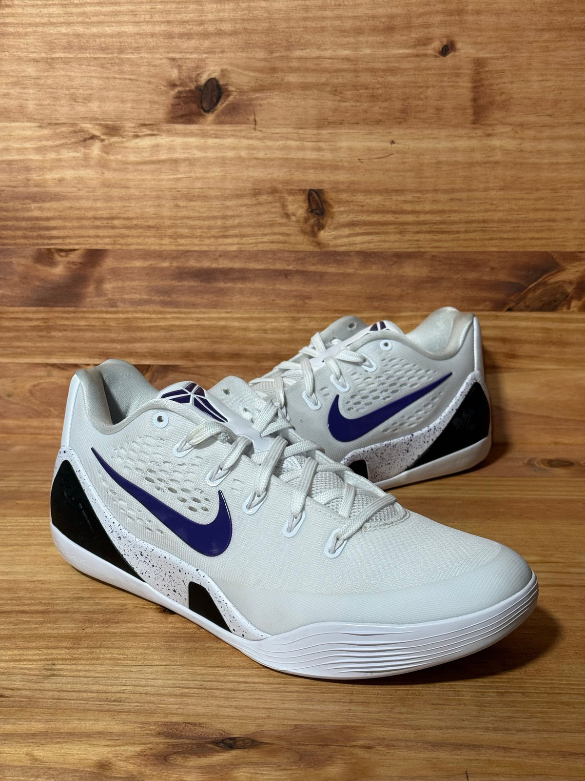 Nike Kobe 9 Elite Low EM Protro White Court Purple - Size 11