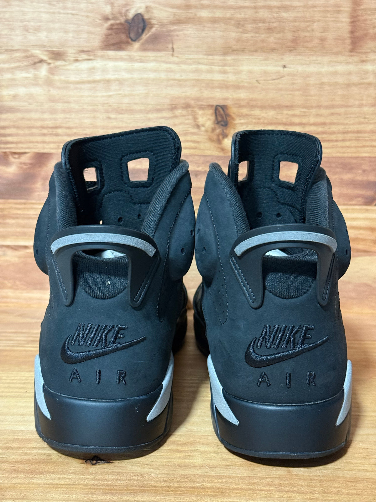 Jordan 6 Retro Cap and Gown