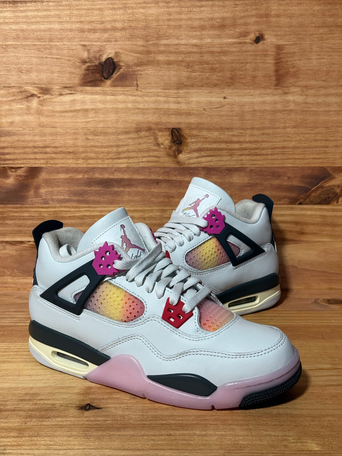 Jordan 4 Retro Comic (GS) - Size 5.5Y