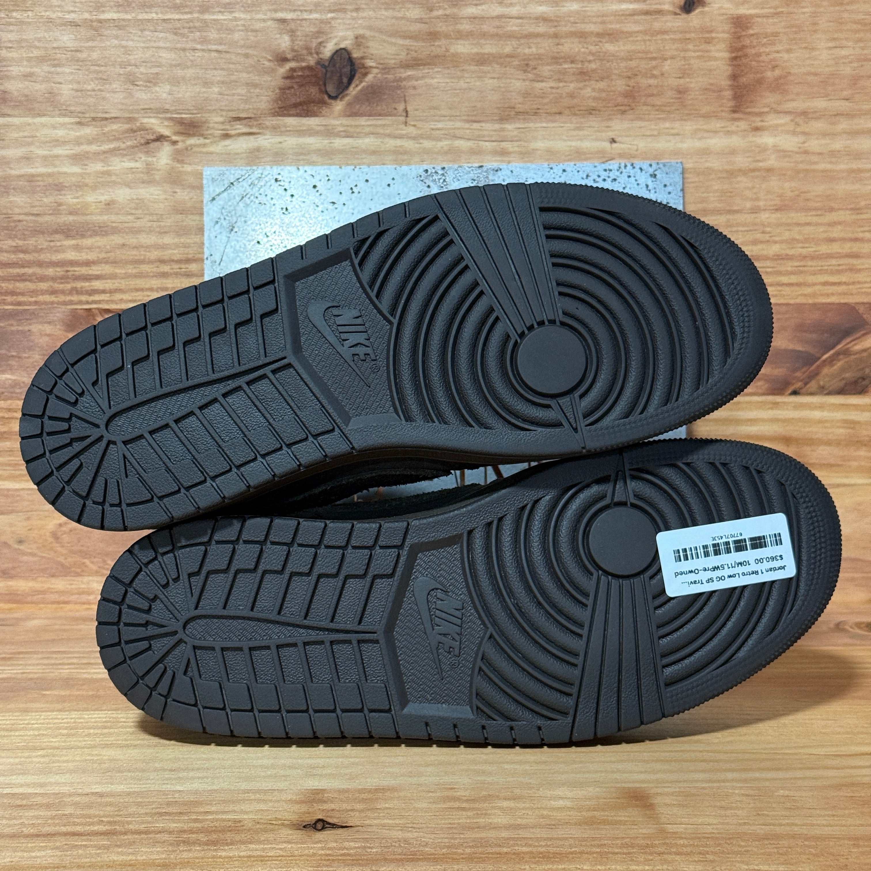Jordan 1 Retro Low OG SP Travis Scott Velvet Brown