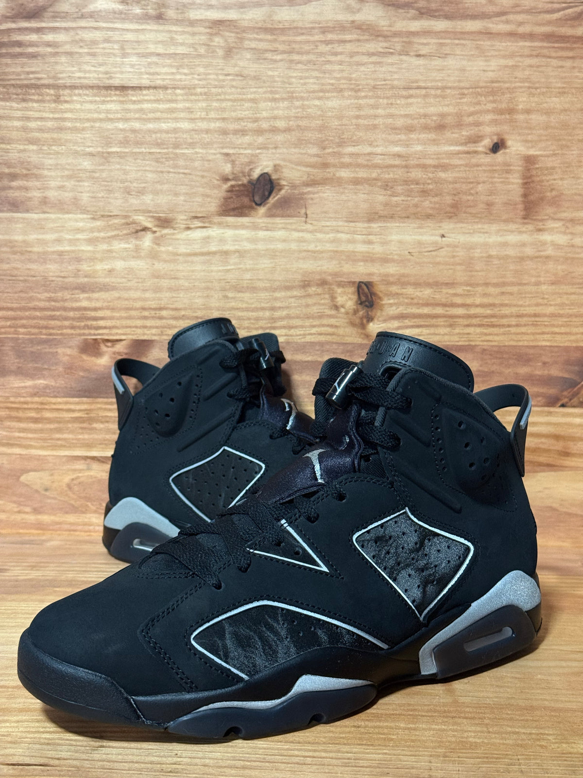 Jordan 6 Retro Cap and Gown