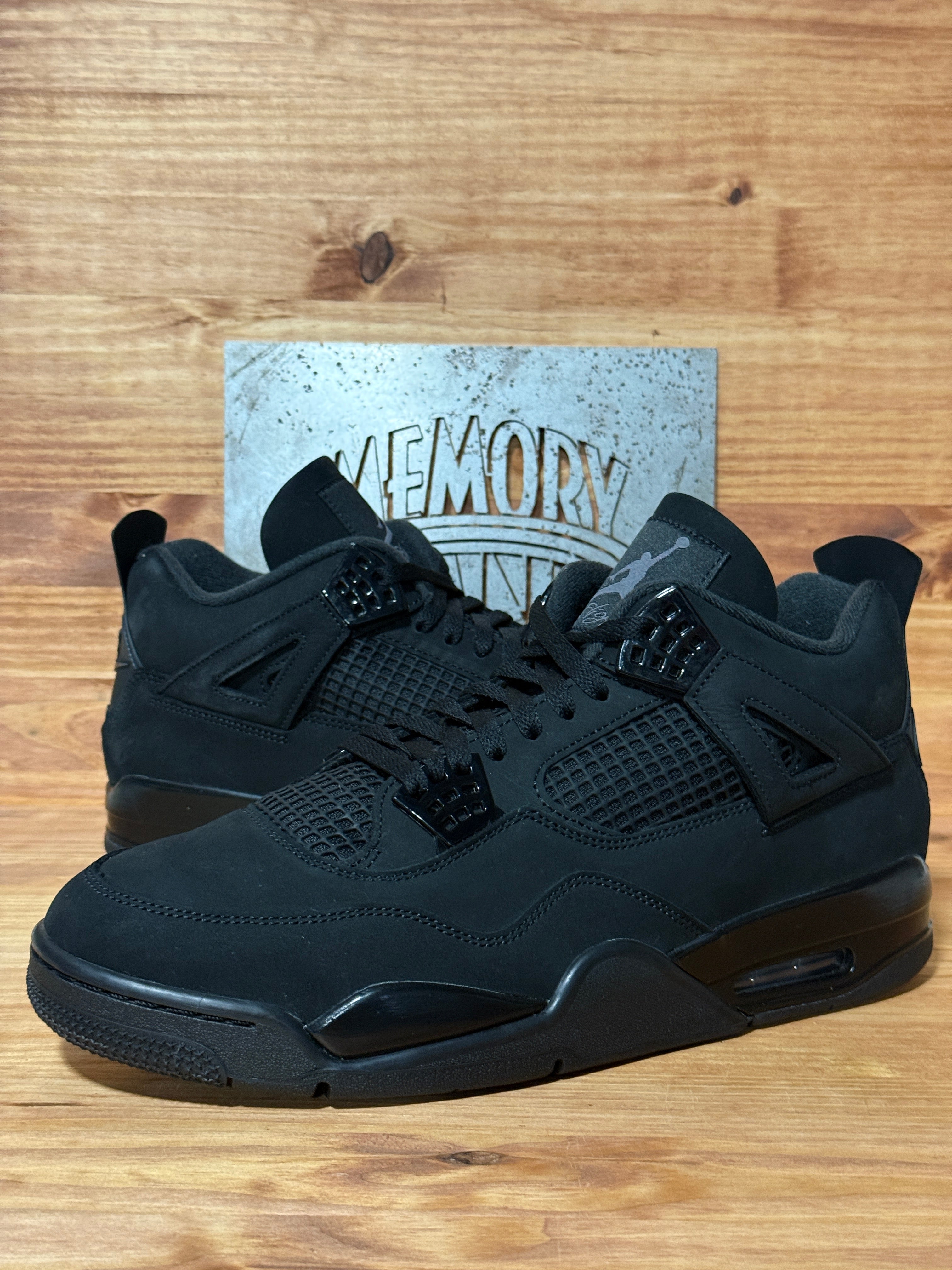 Jordan 4 Retro Black Cat (2025)