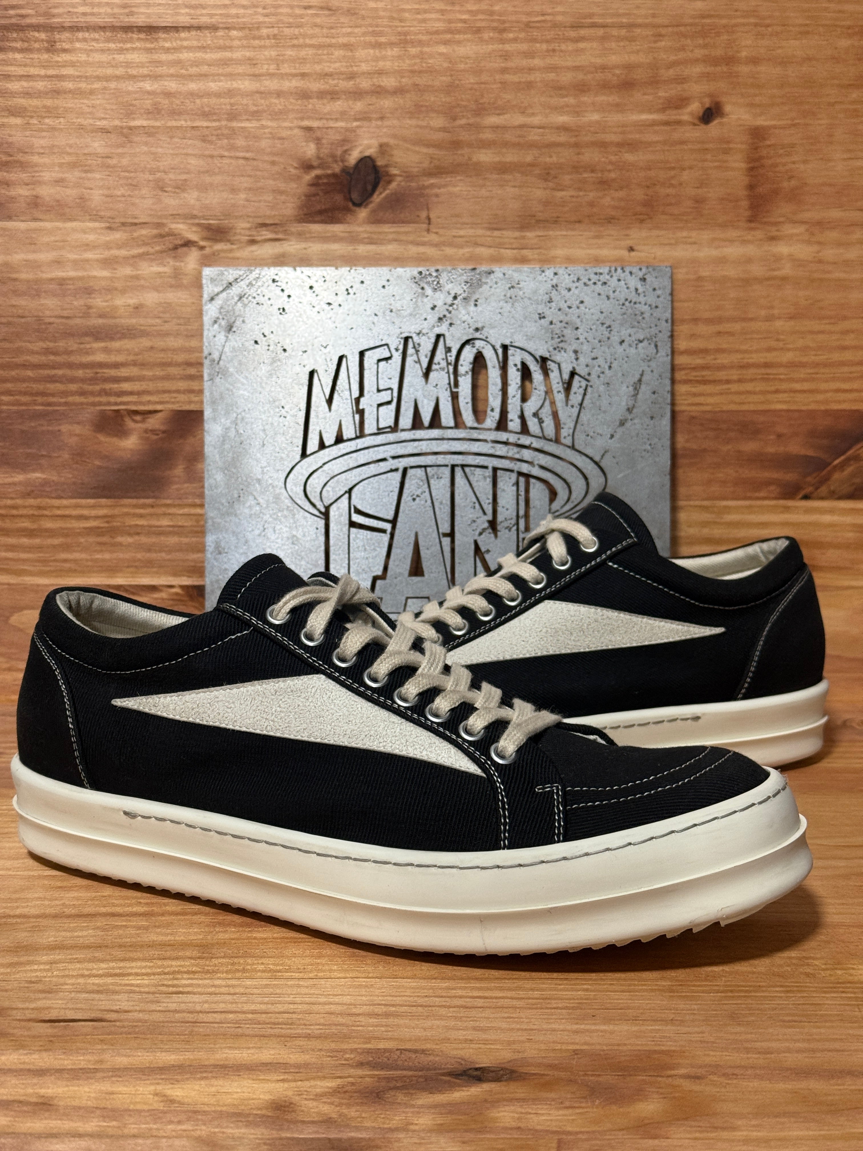 Rick Owens DRKSHDW Vintage Sneaks Black Milk