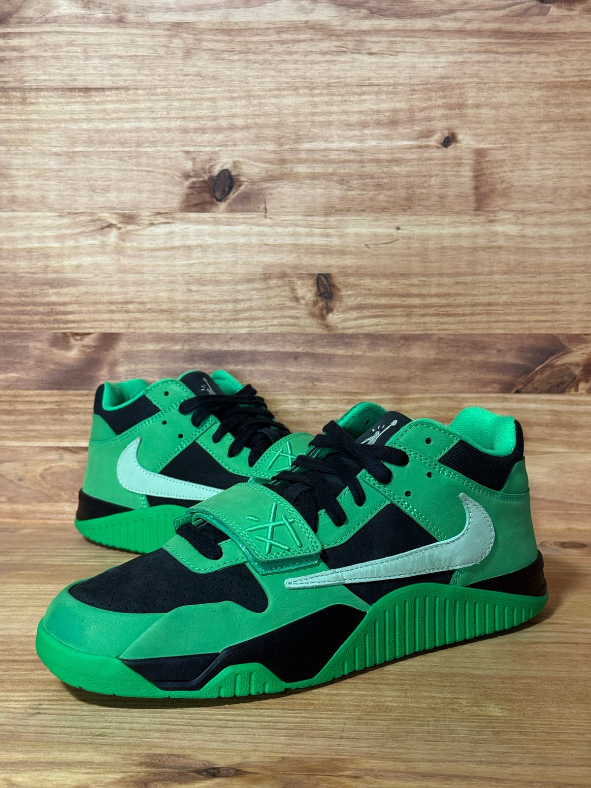Jordan CJ1 T-Rexx Travis Scott Green Spark - Size 11