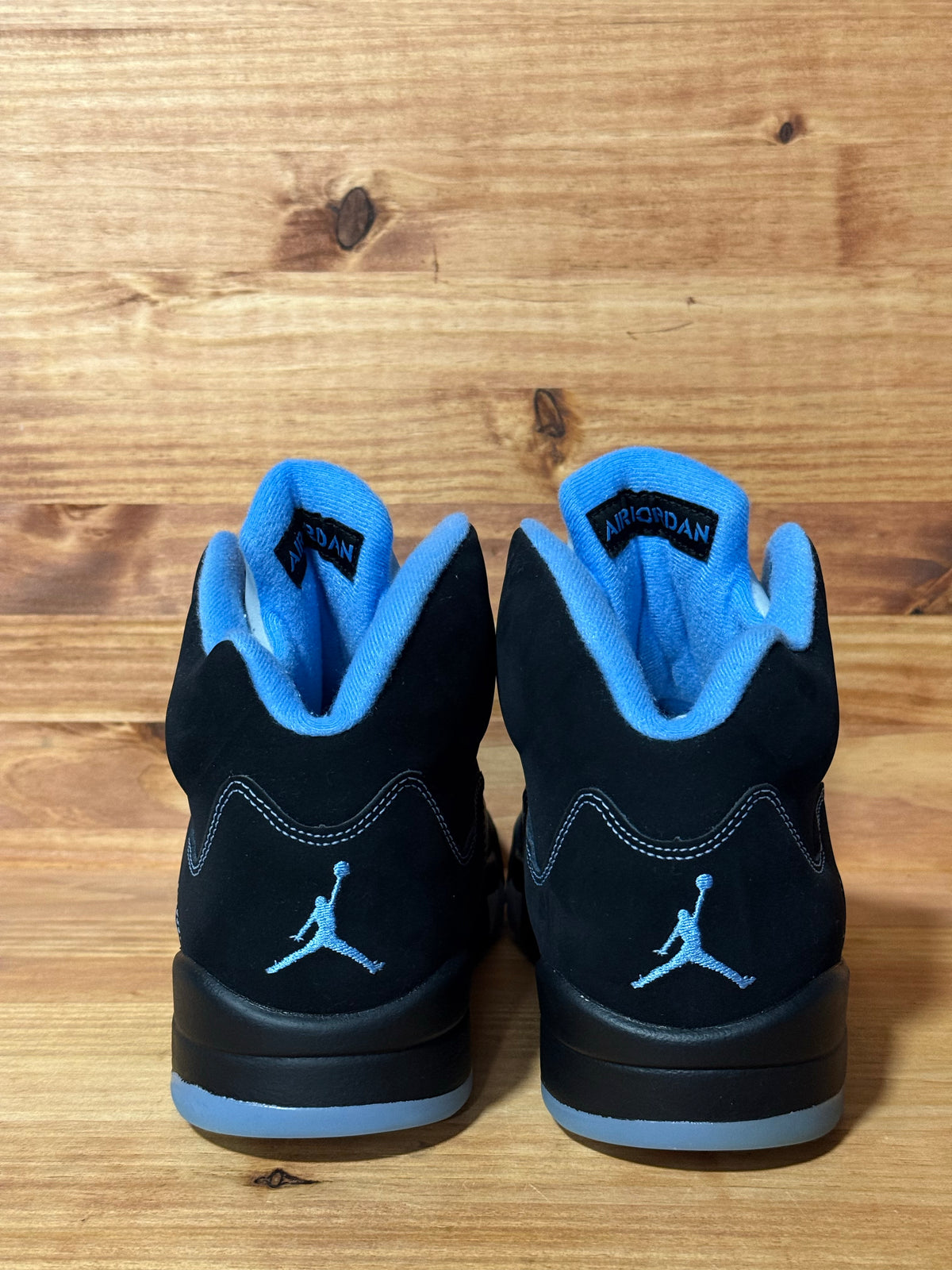 Jordan 5 Retro Black University Blue (2026) - Size 10
