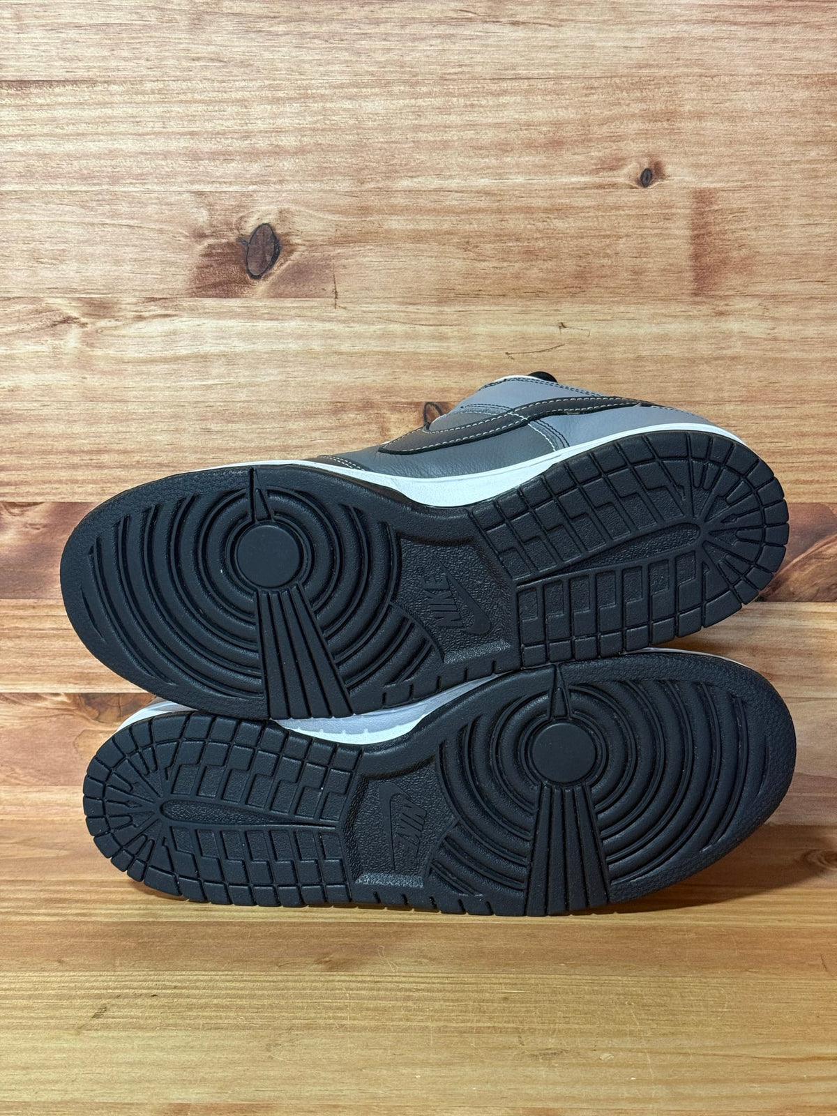 Nike SB Dunk Low Lunar Eclipse (East) -Size 9.5
