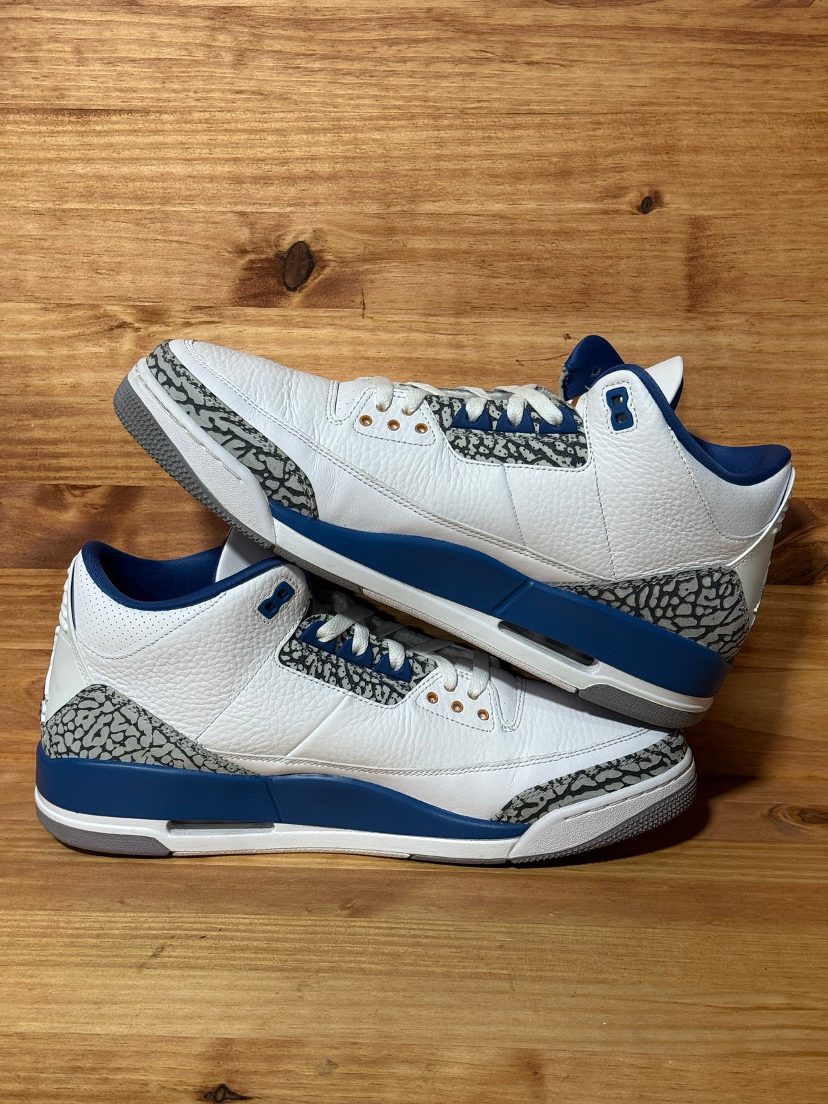 Jordan 3 Retro Wizards - Size 13