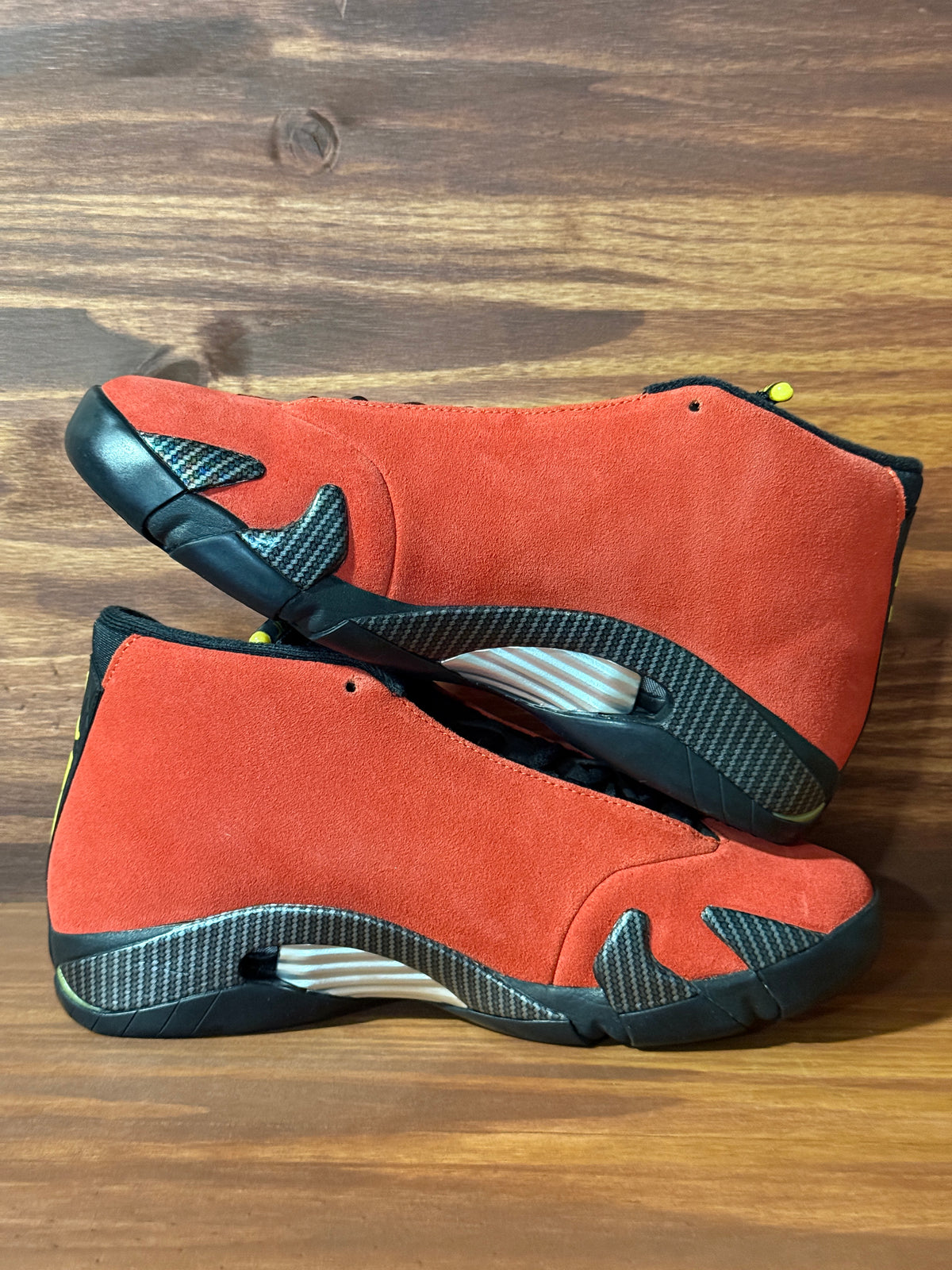 Jordan 14 Retro Ferrari (2025)