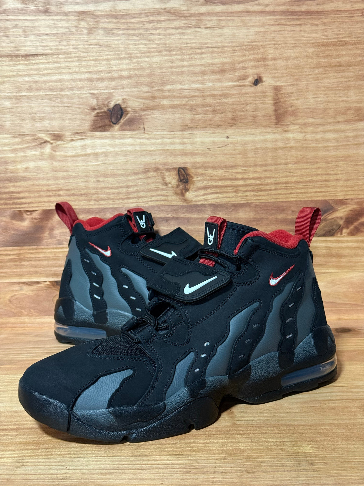 Nike Air DT Max '96 Falcons
