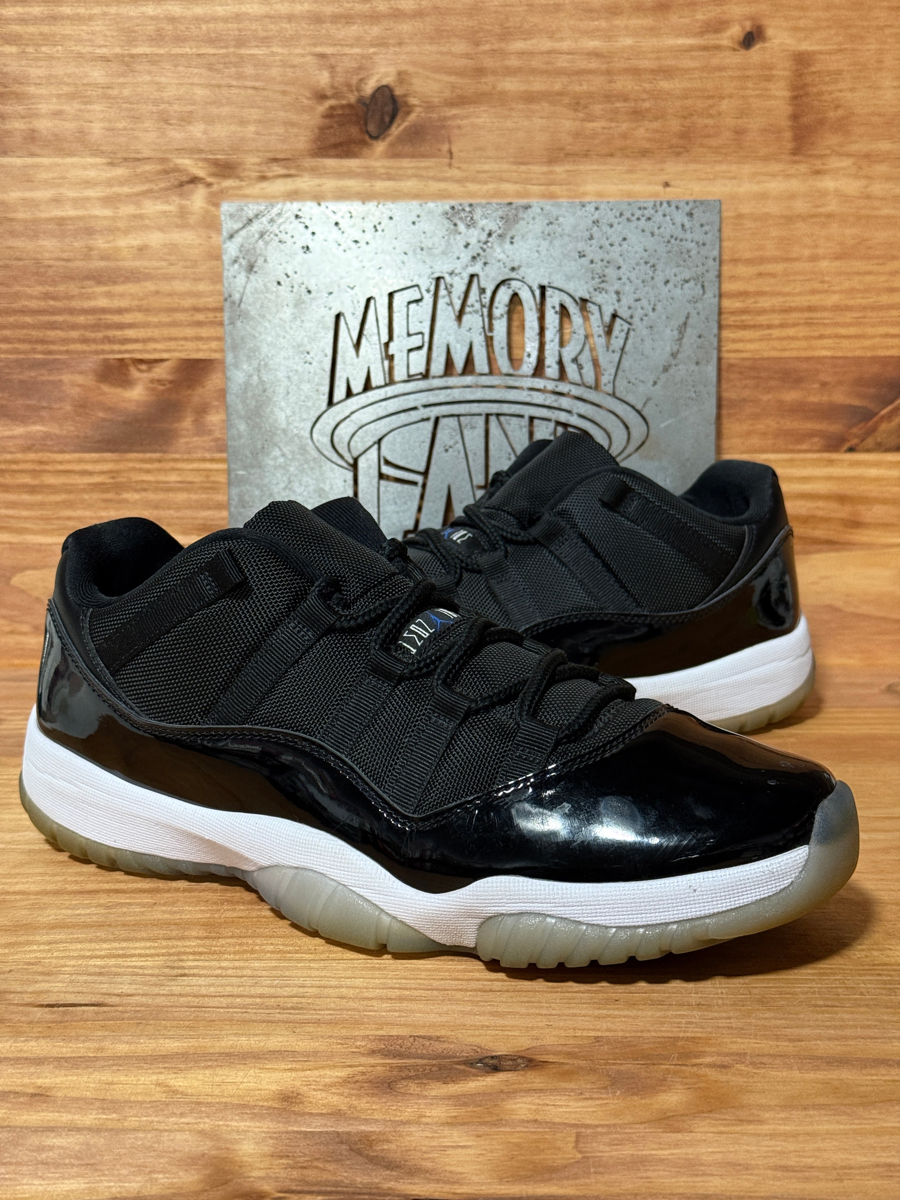Jordan 11 Retro Low Space Jam