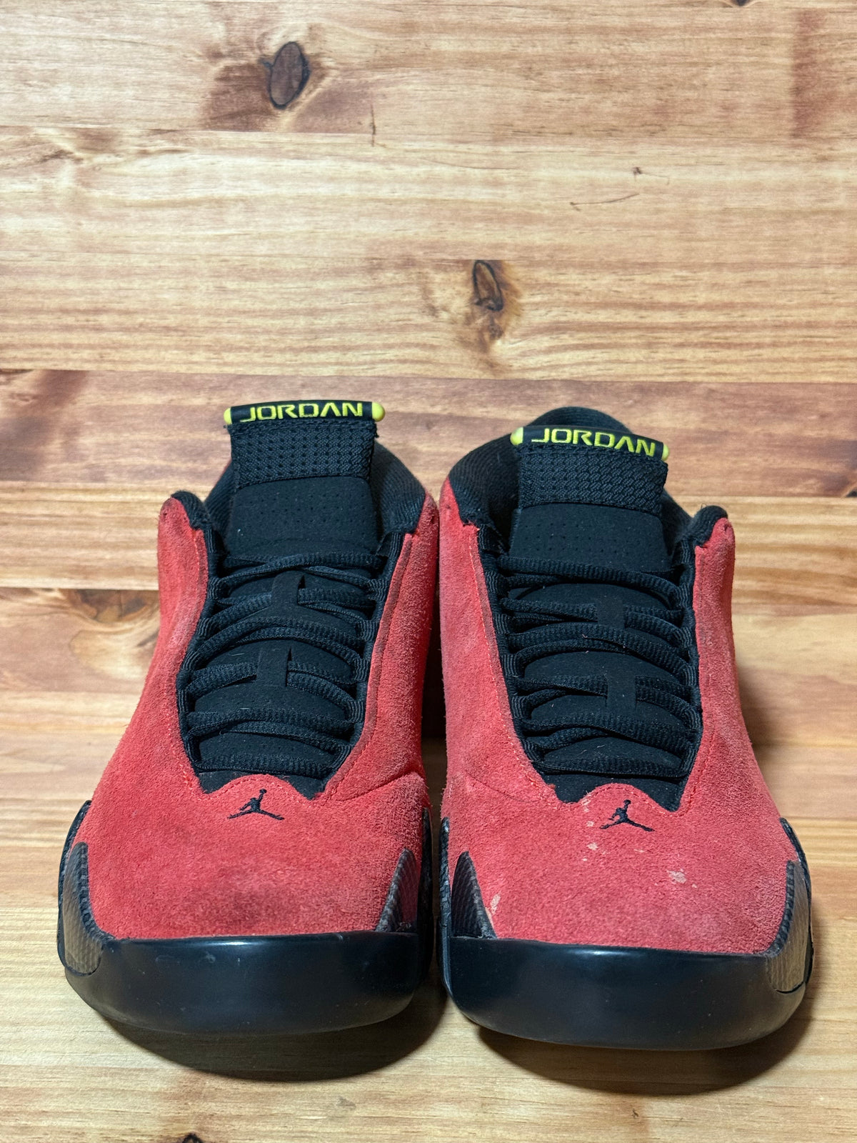 Jordan 14 Retro Ferrari (2025)