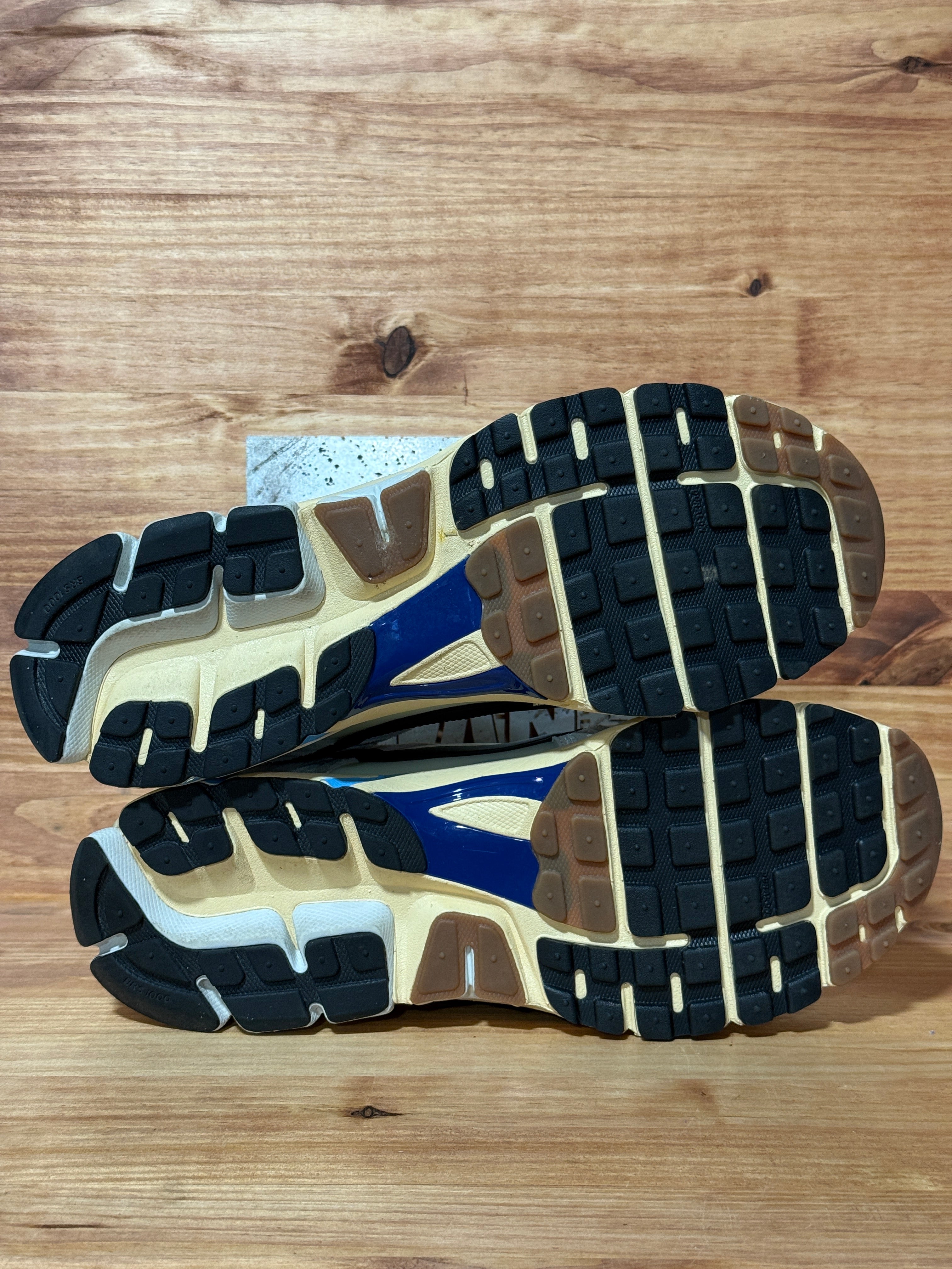 Nike Zoom Vomero 5 Designed by Japan (Women's)
