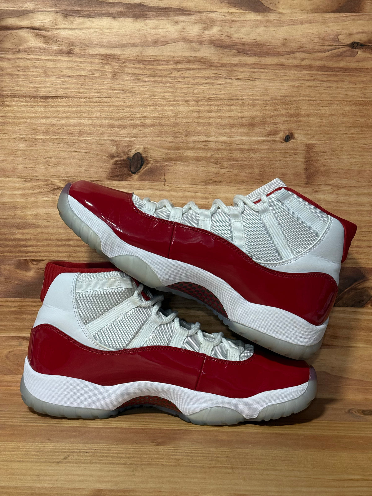 Jordan 11 Retro Cherry (2022)