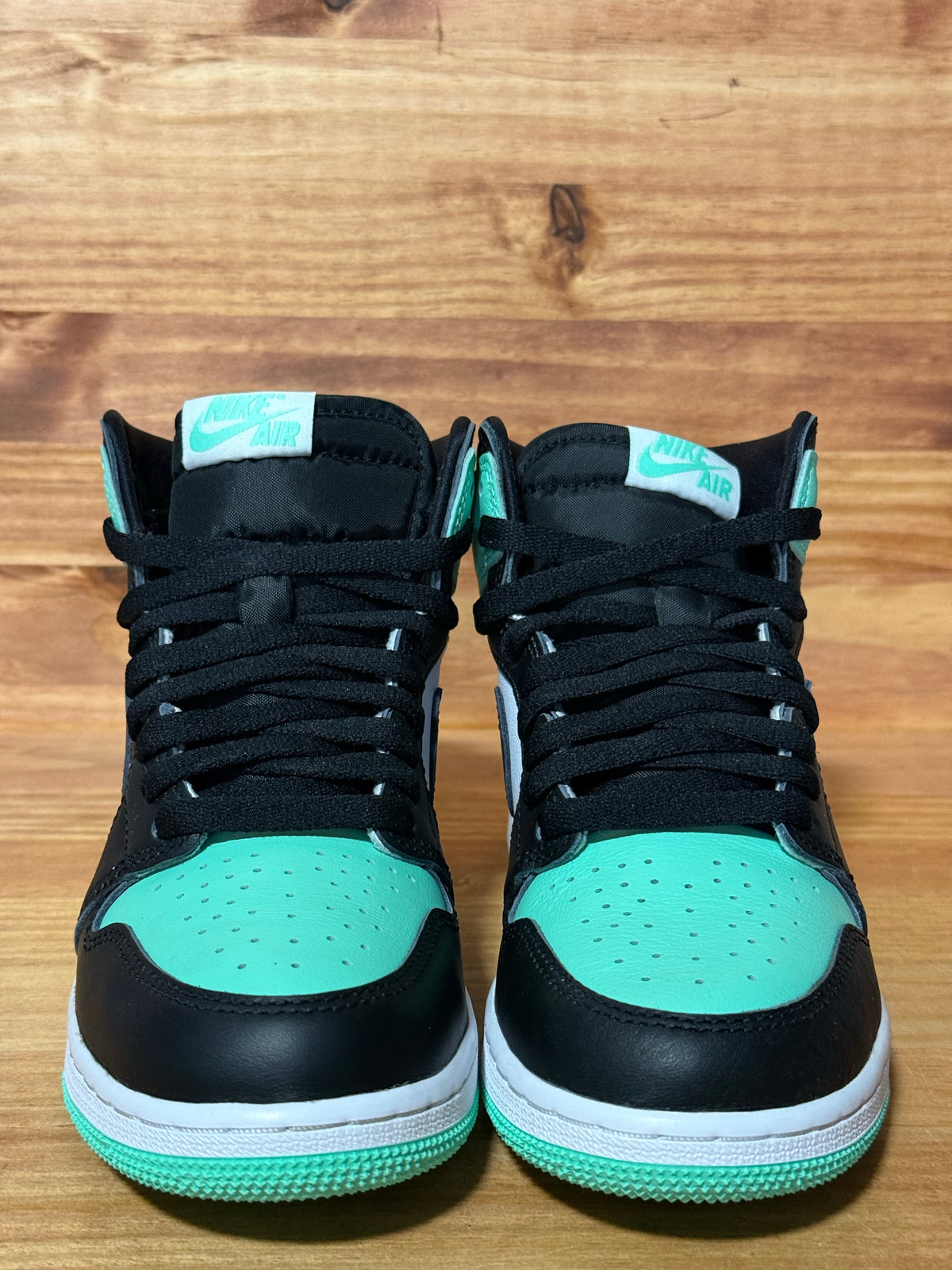 Jordan 1 Retro High OG Green Glow (GS)