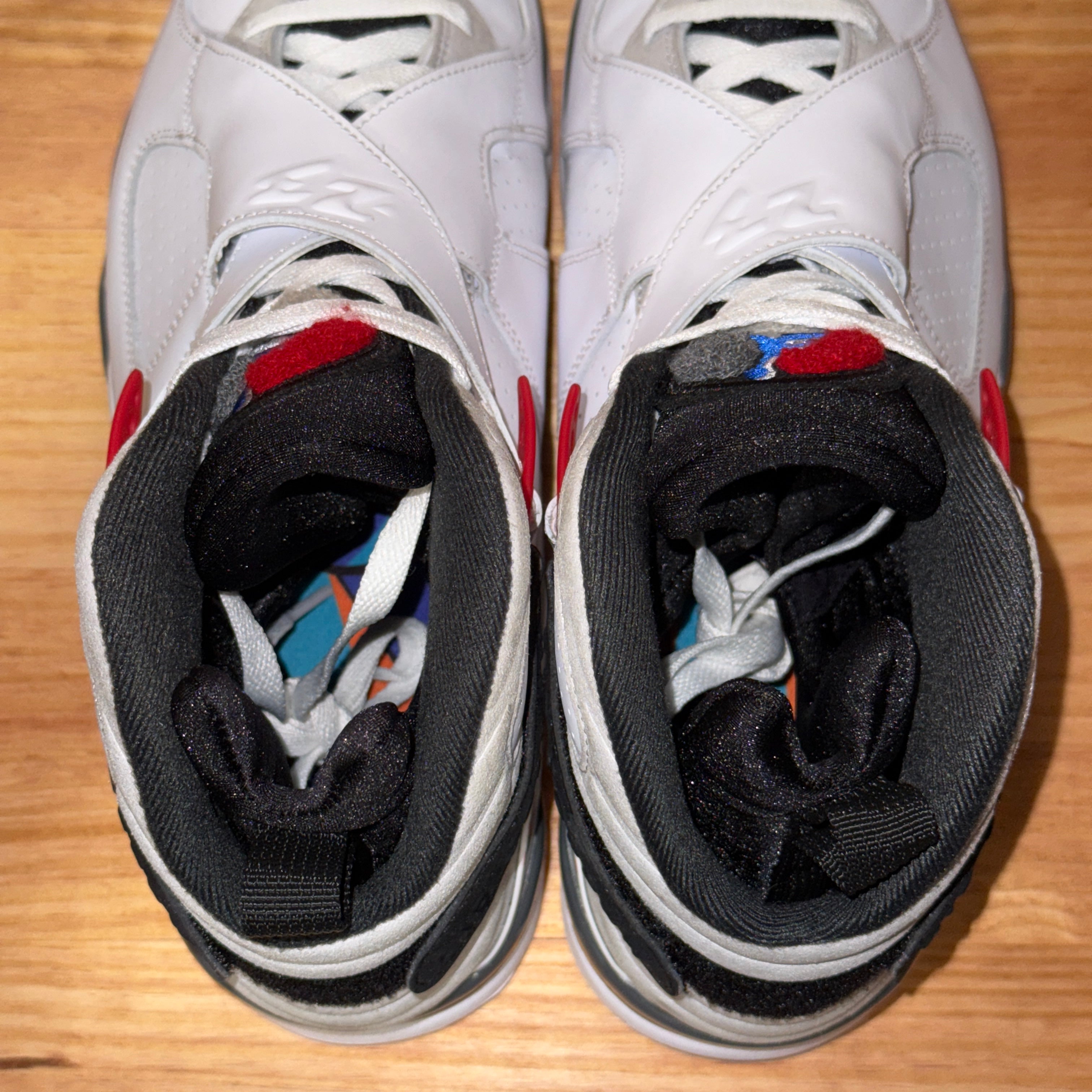 Jordan 8 Retro White True Red (2025)