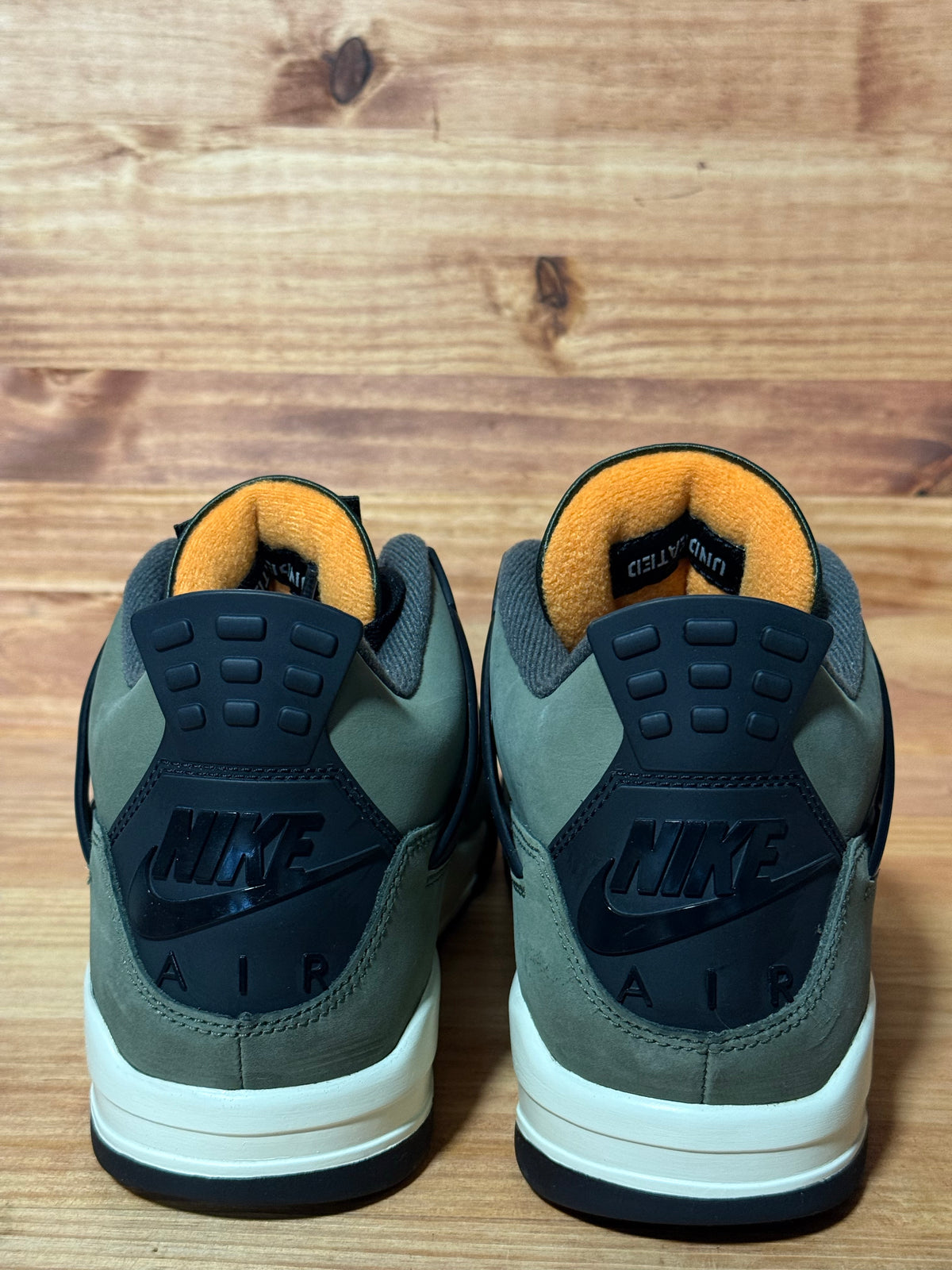 Jordan 4 Retro OG SP Undefeated (2025)