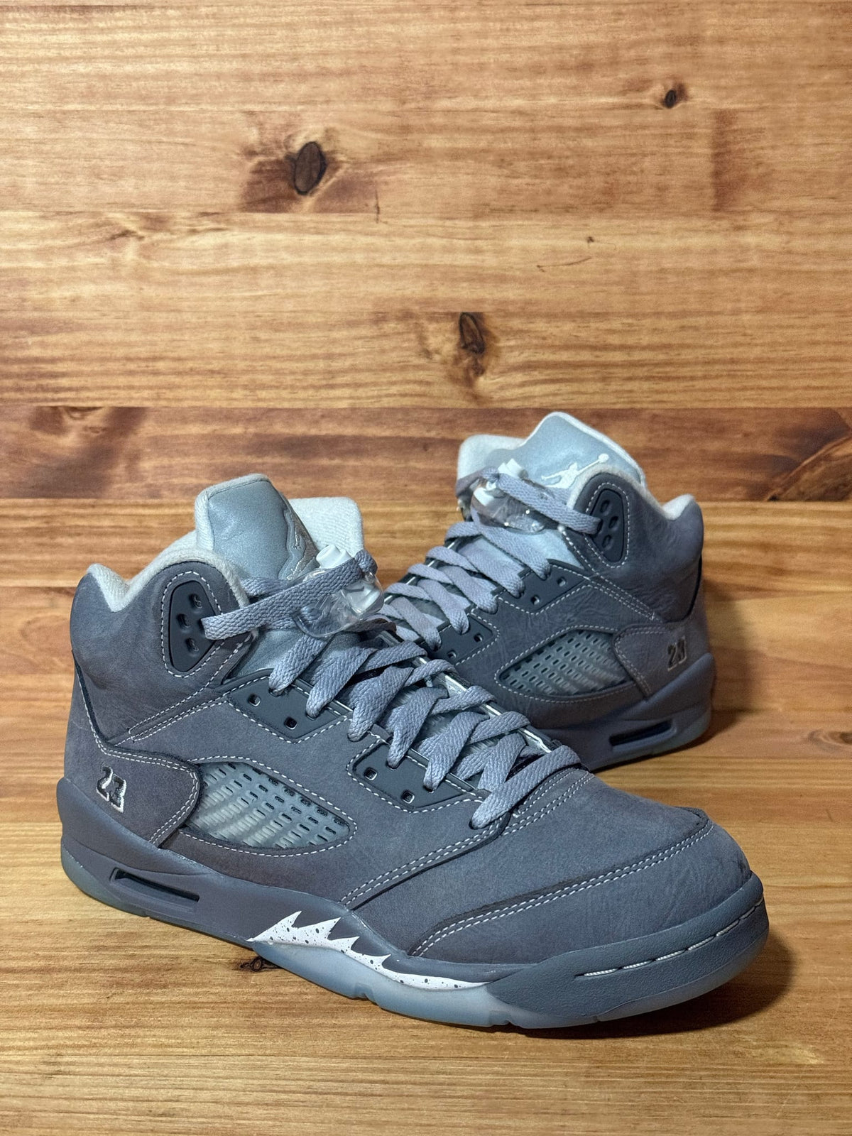 Jordan 5 Retro Wolf Grey (2026) (GS) - Size 7Y