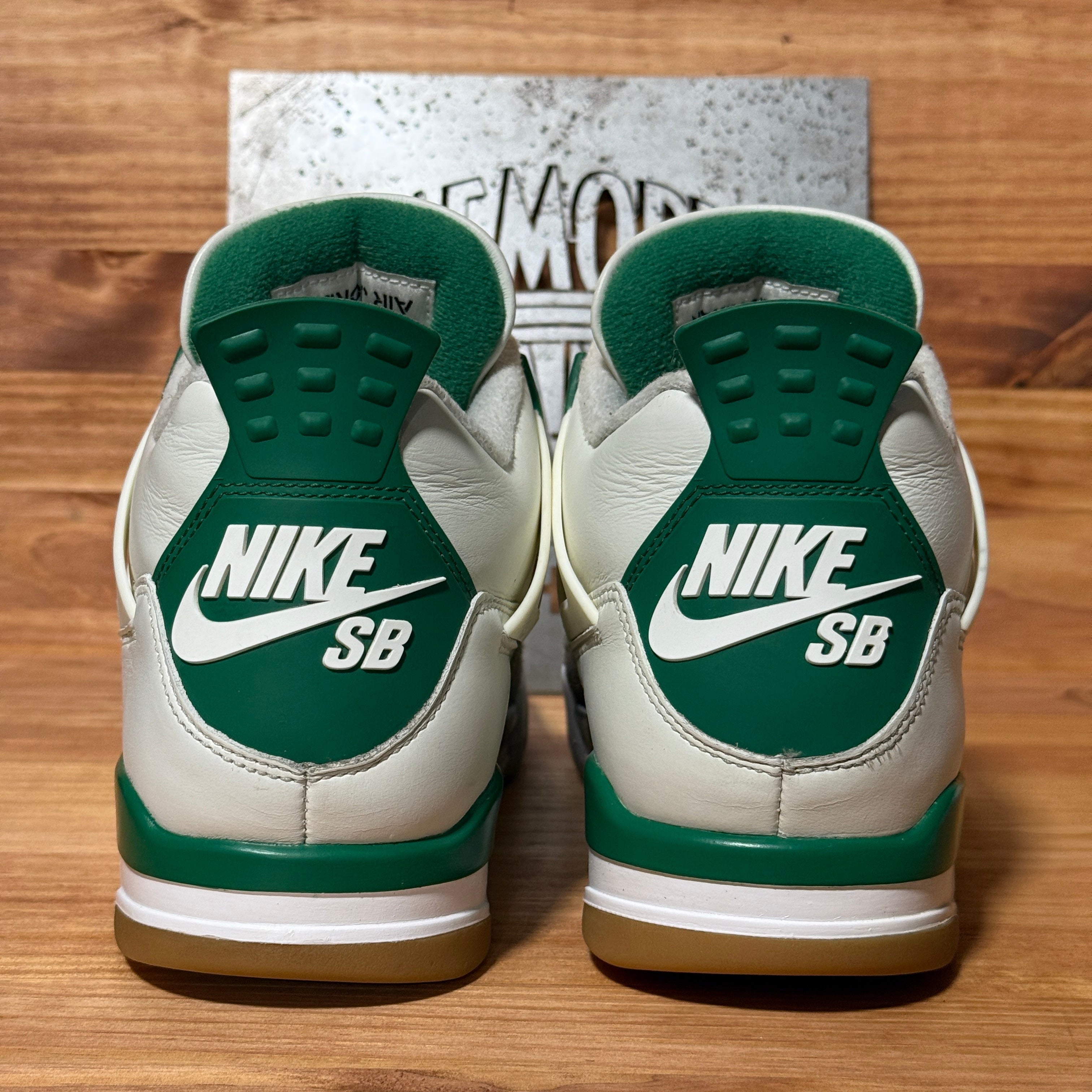 Jordan 4 Retro SB Pine Green