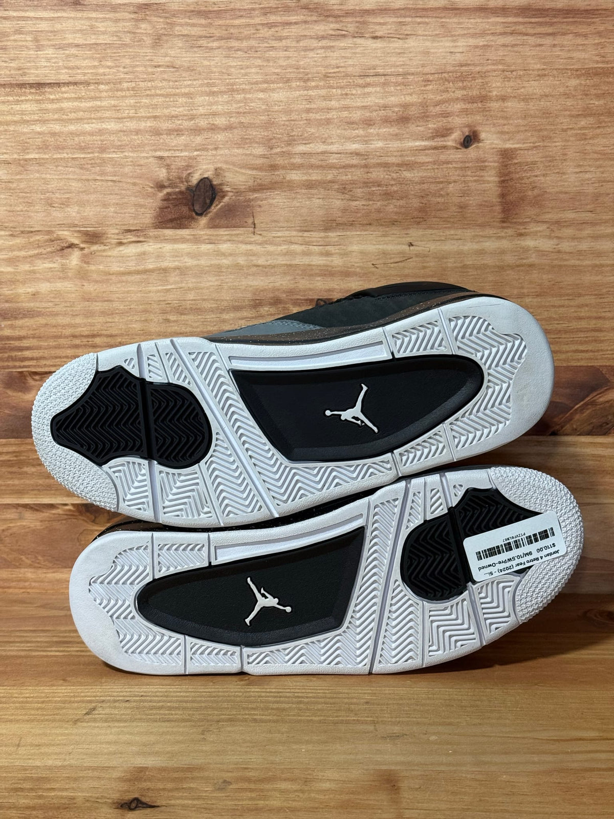 Jordan 4 Retro Fear (2024) - Size 9