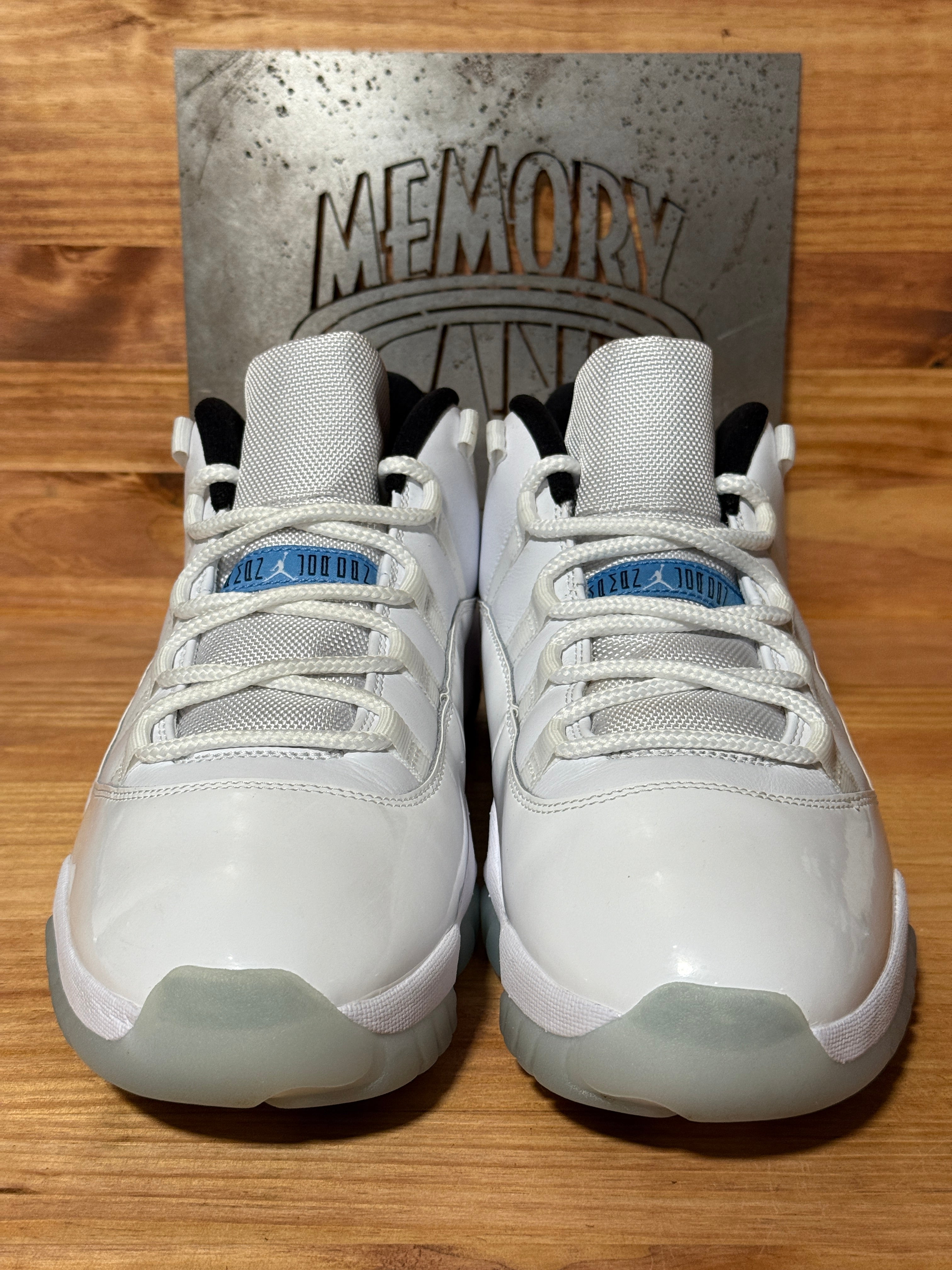 Jordan 11 Retro Low Legend Blue