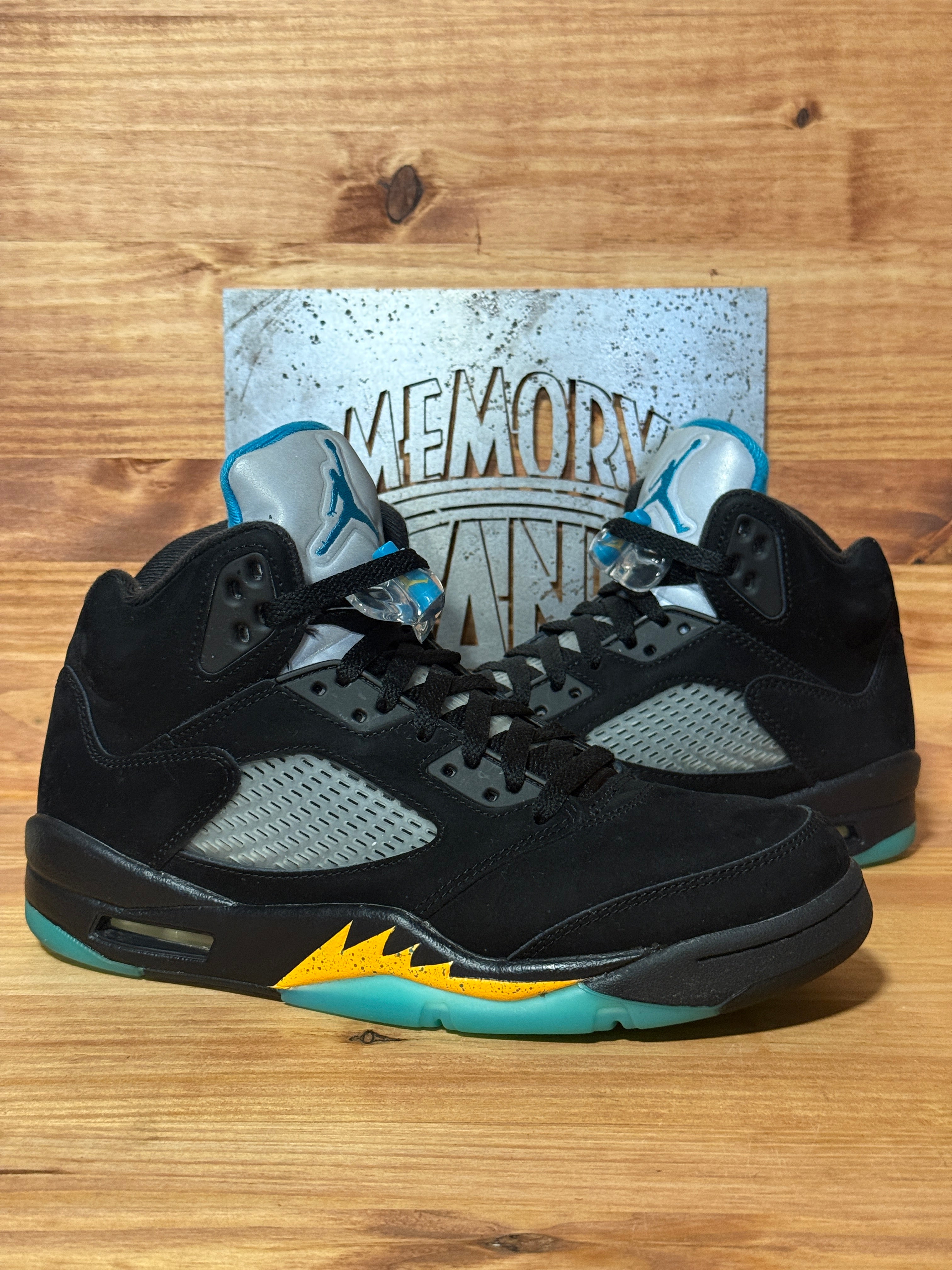 Jordan 5 Retro Aqua