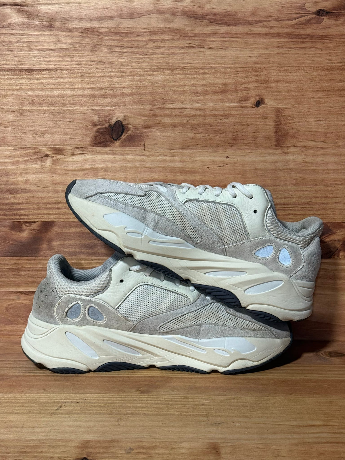 adidas Yeezy Boost 700 Analog - Size 12