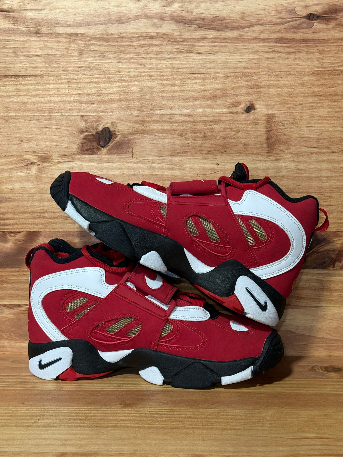 Nike Air Diamond Turf 2 Red Gold (2026)