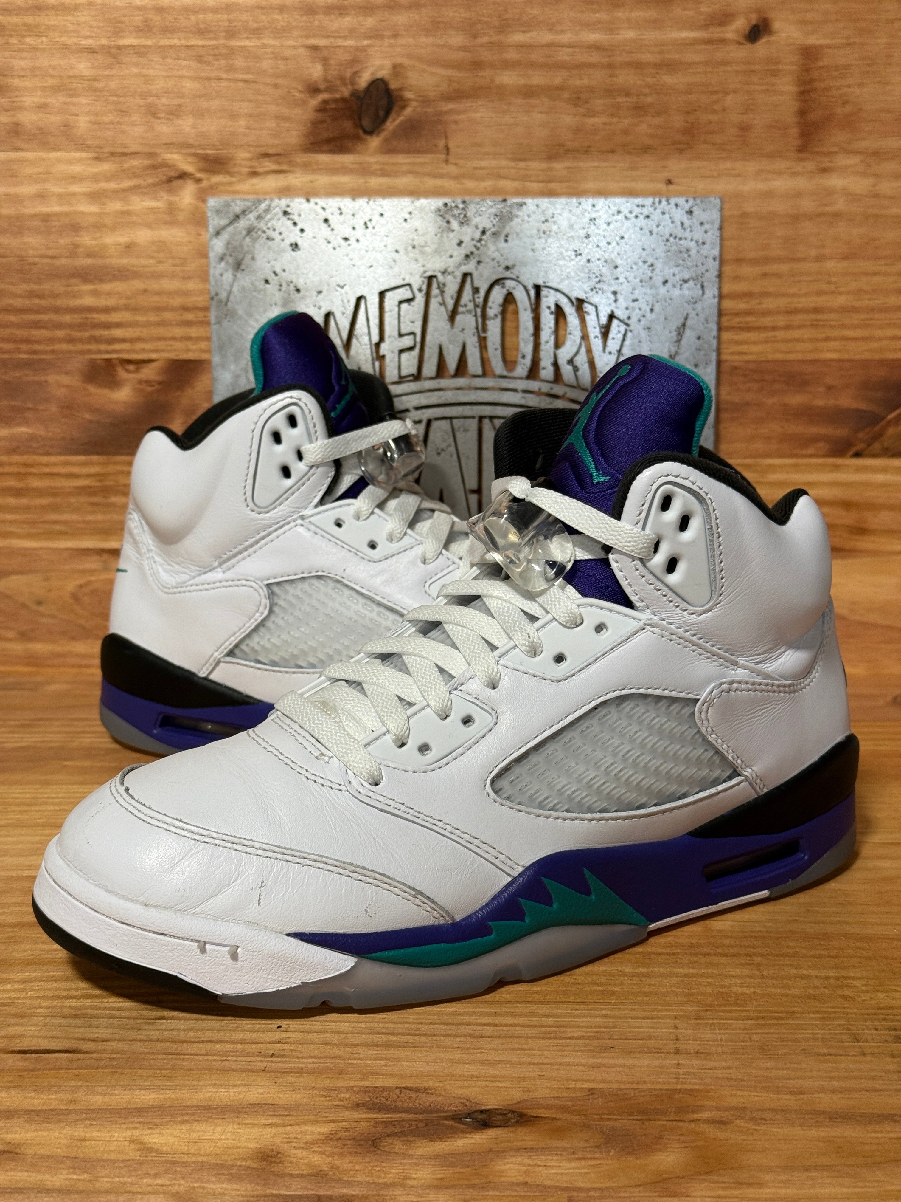 Jordan 5 Retro Grape (2025)
