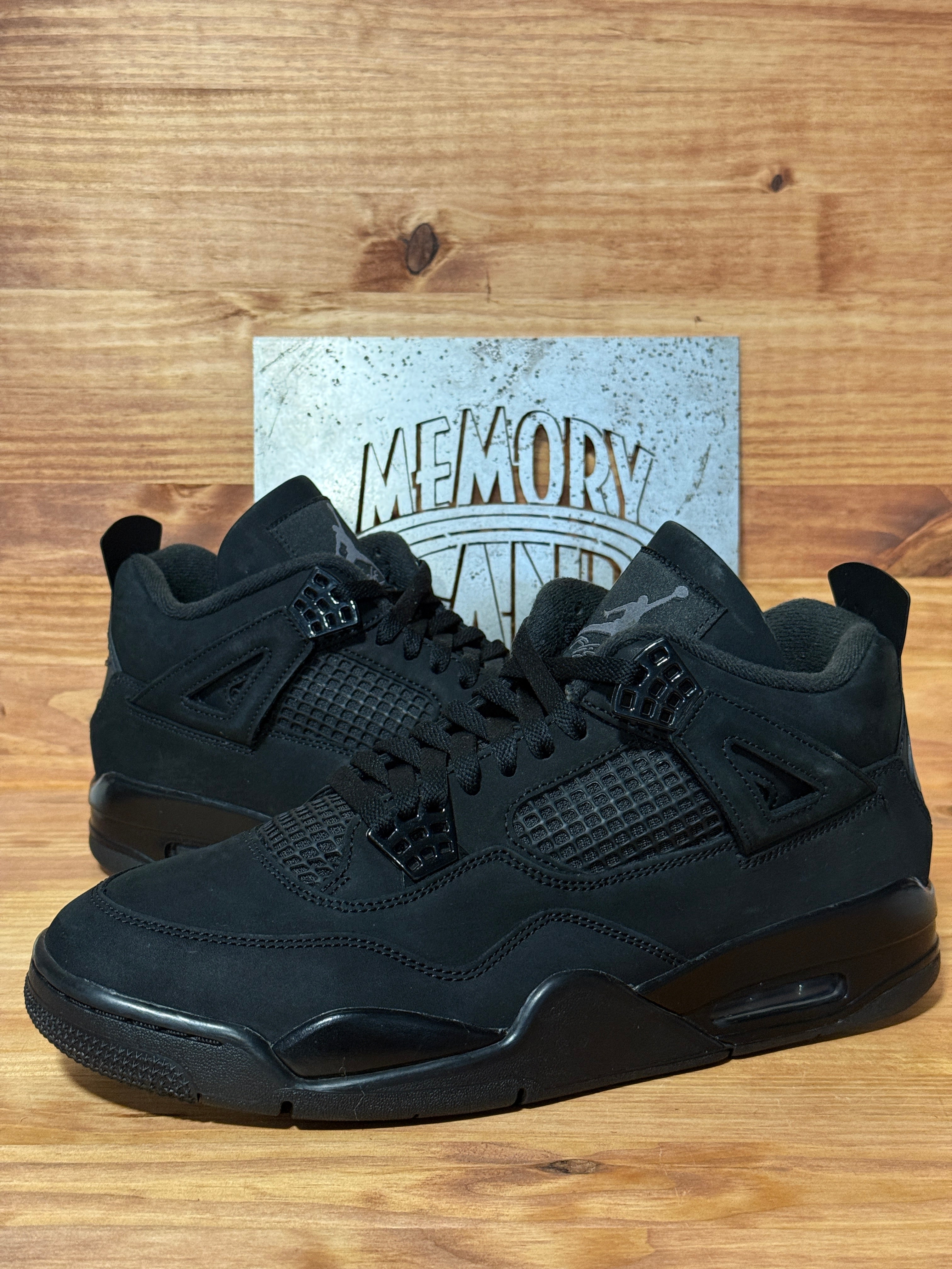 Jordan 4 Retro Black Cat (2025)