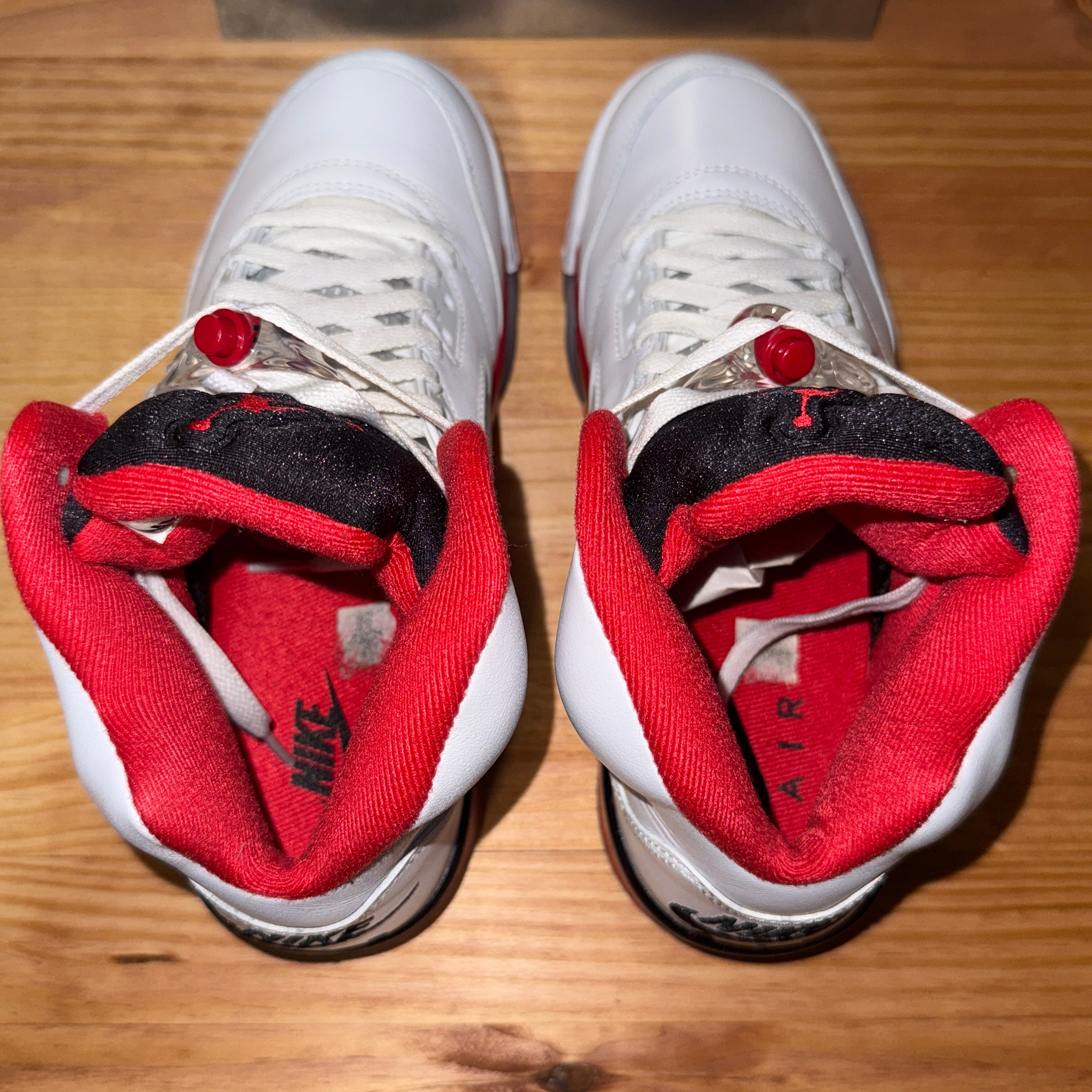 Jordan 5 Retro Fire Red Black Tongue (2025)