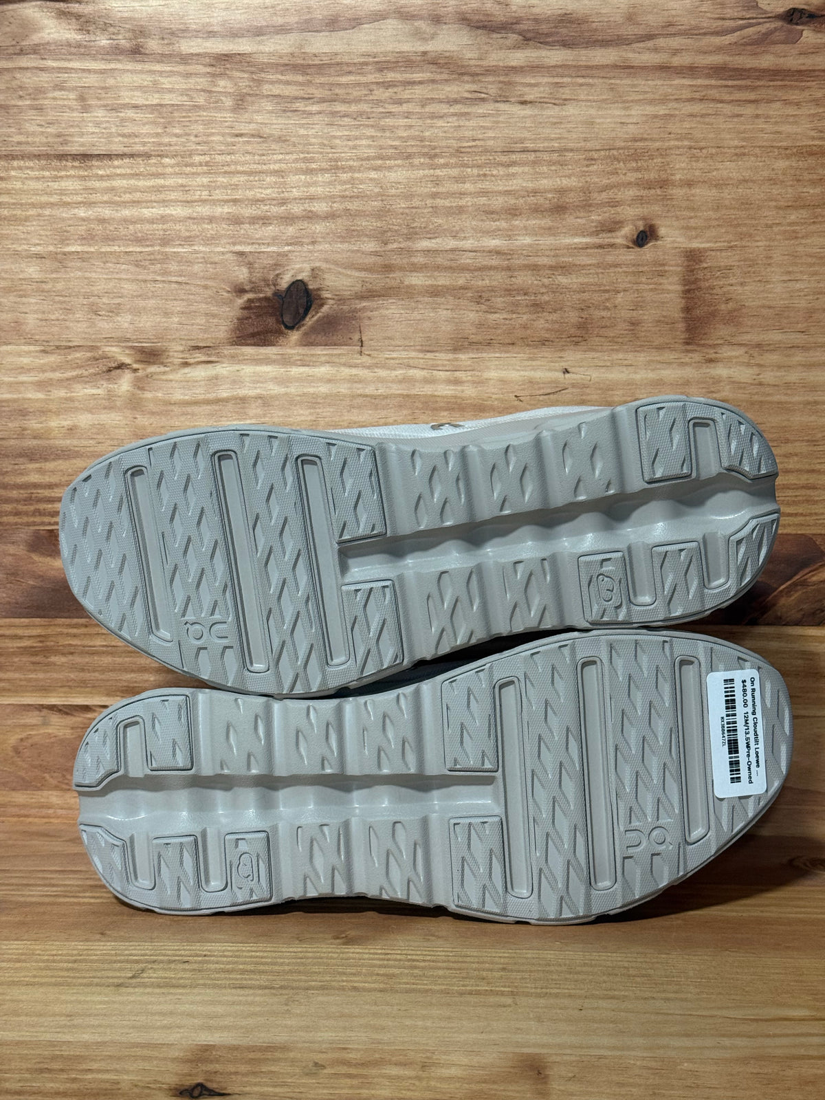On Running Cloudtilt Loewe Sand