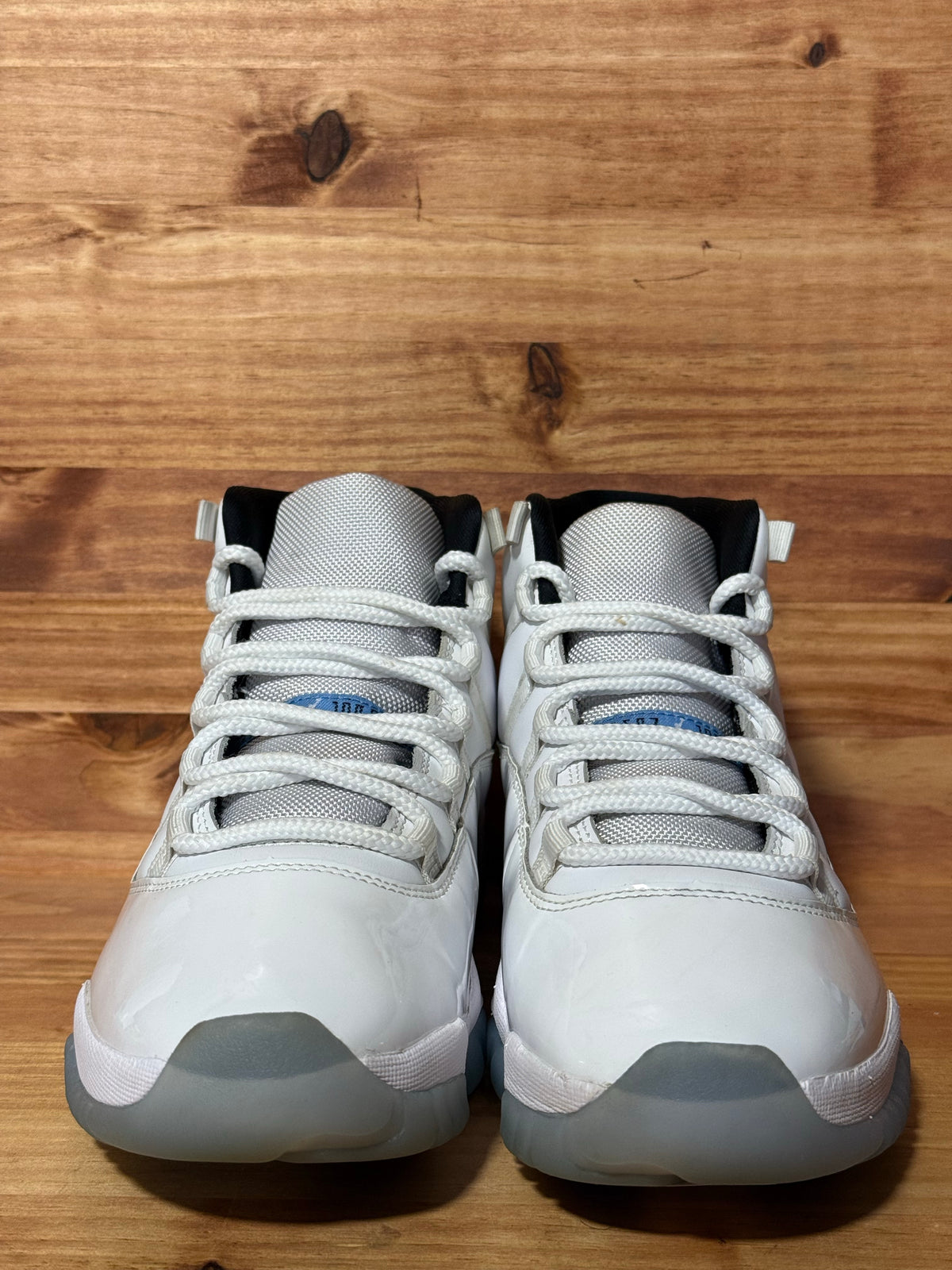 Jordan 11 Retro Legend Blue (2024)