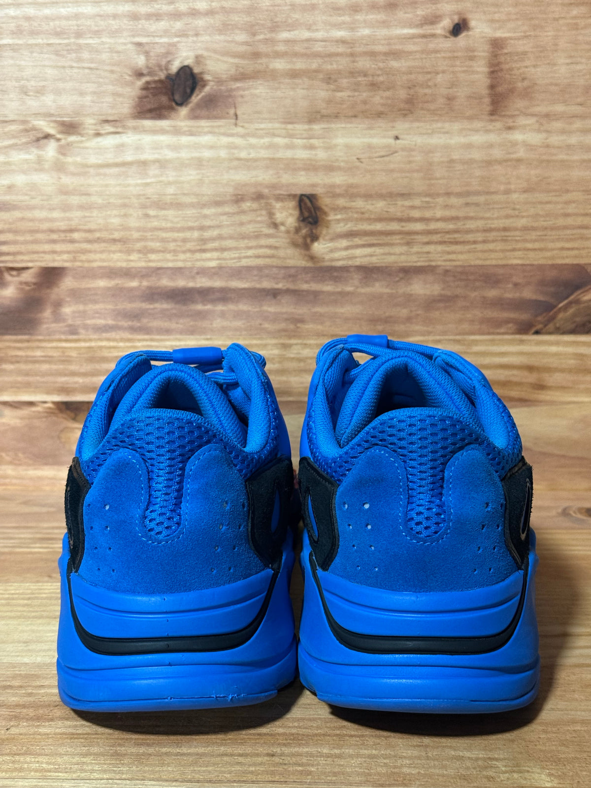 adidas Yeezy Boost 700 Hi-Res Blue - Size 14.5