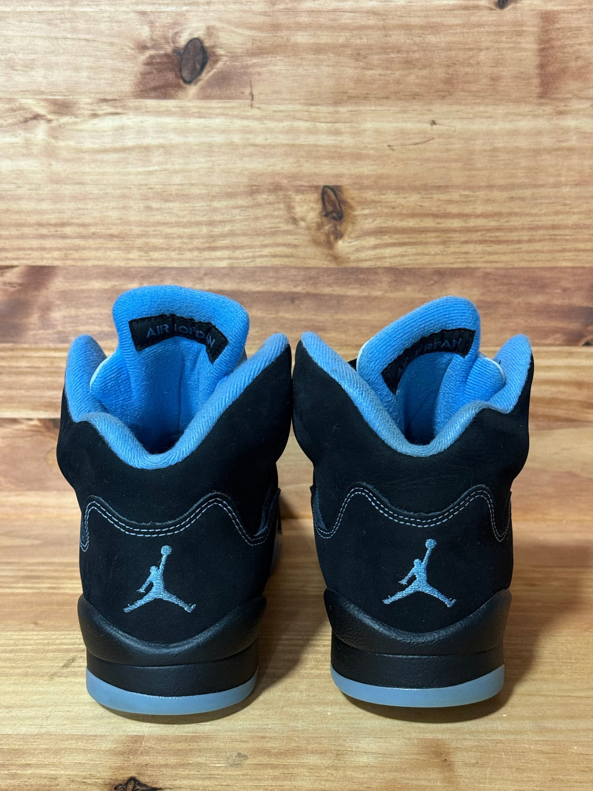 Jordan 5 Retro Black University Blue (2026) (GS) - Size 6Y