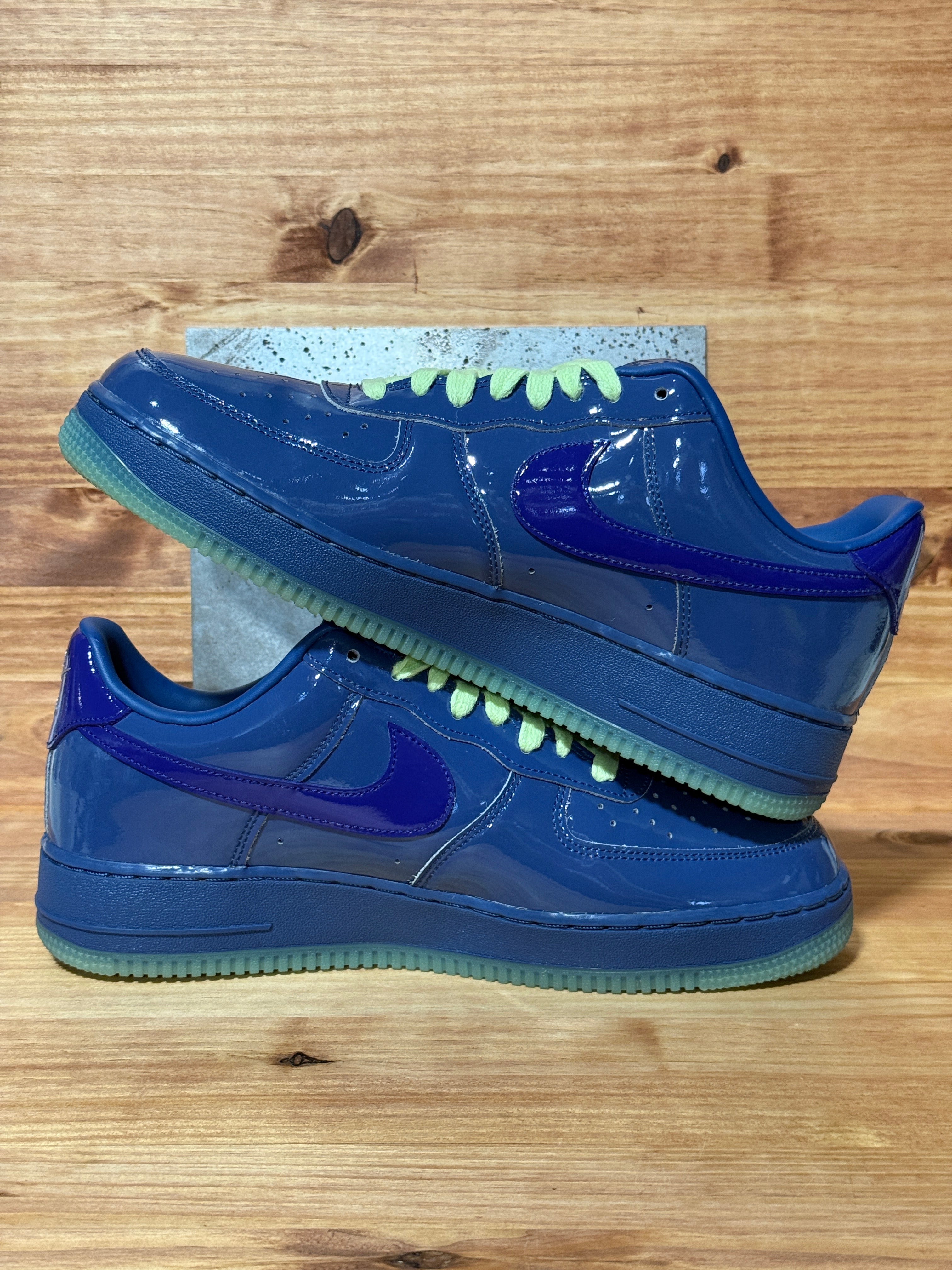 Nike Air Force 1 Low Patent Leather Mystic Navy Grape Ice