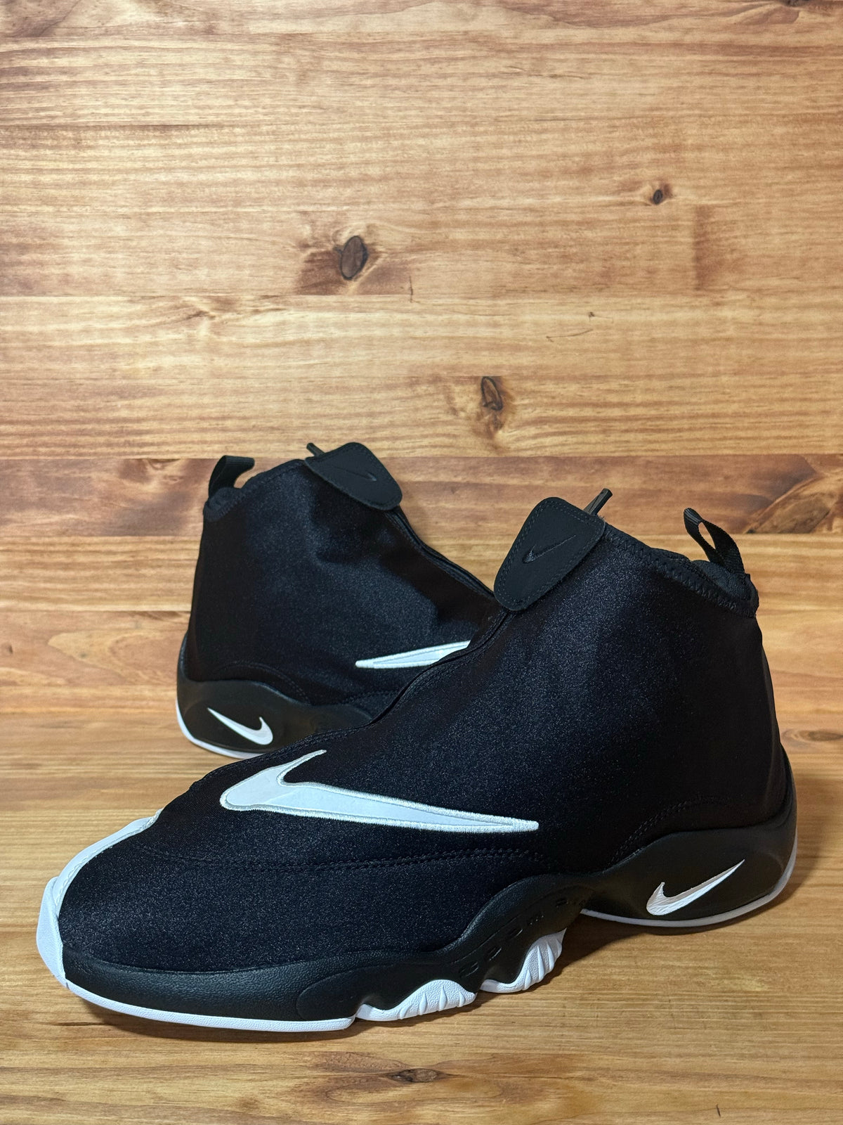 Nike Air Zoom Flight The Glove Black White OG (2026)