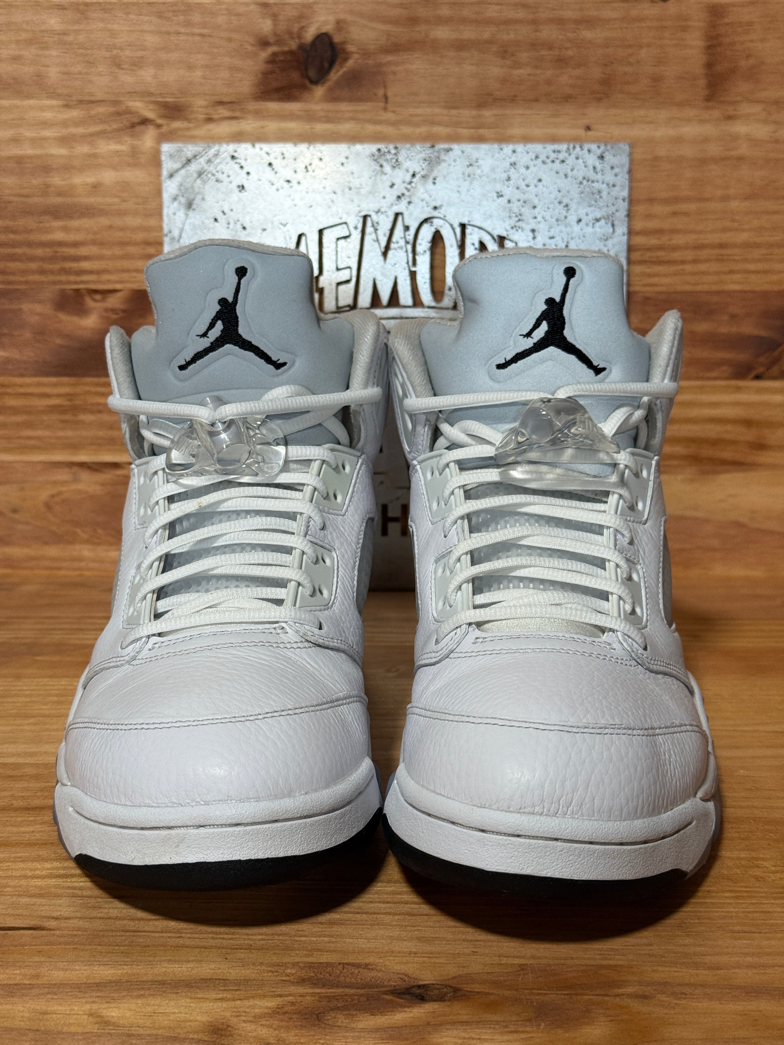 Jordan 5 Retro White Metallic (2026)