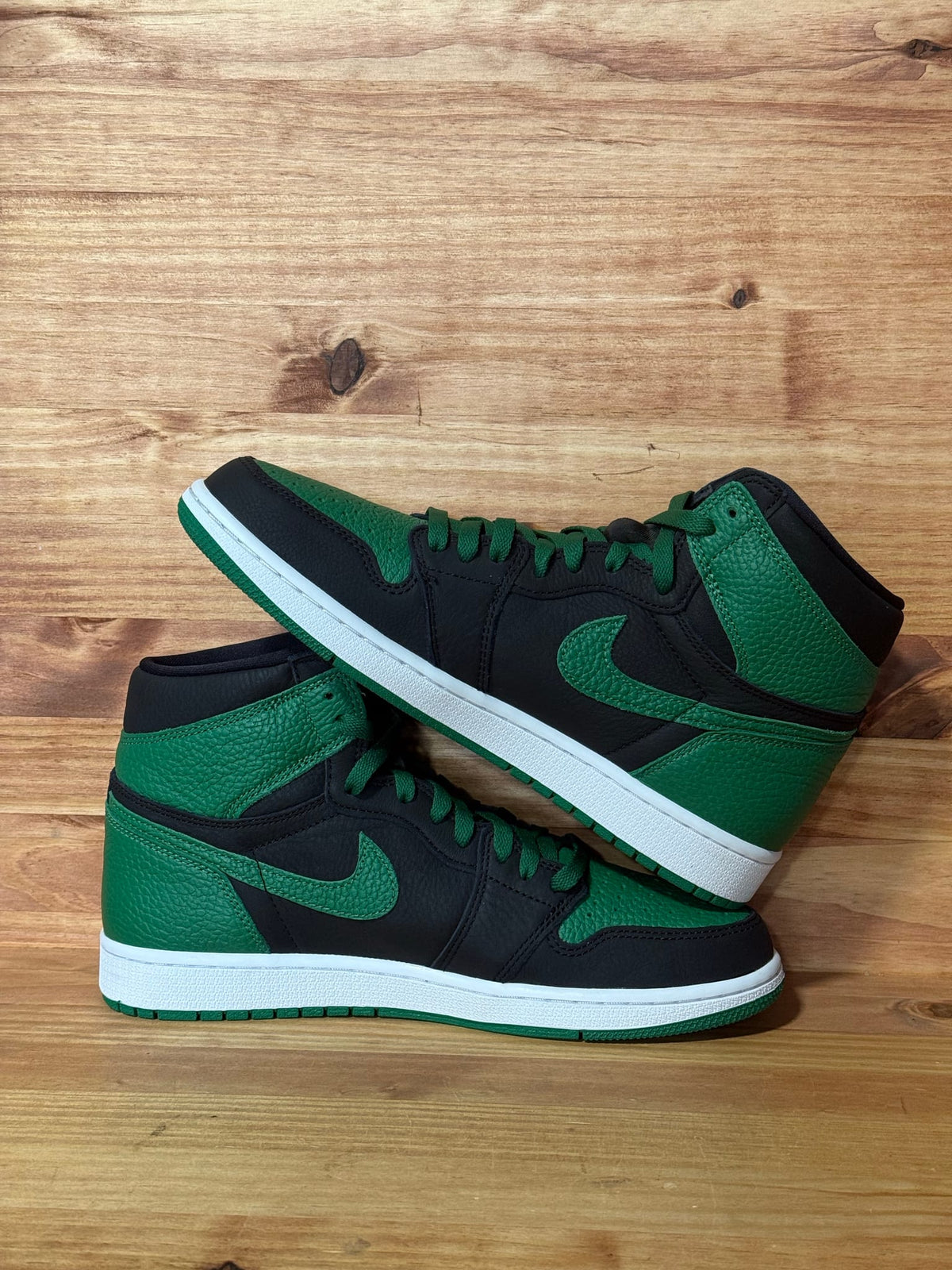 Jordan 1 Retro High Pine Green Black - Size 9.5