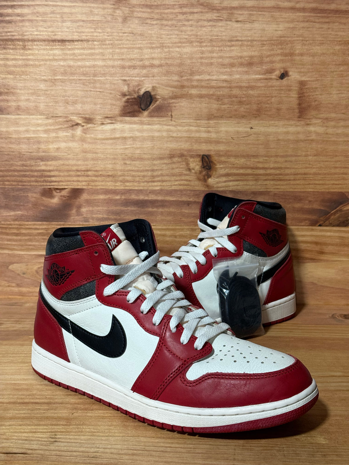 Jordan 1 Retro High OG Chicago Lost and Found - Size 10.5