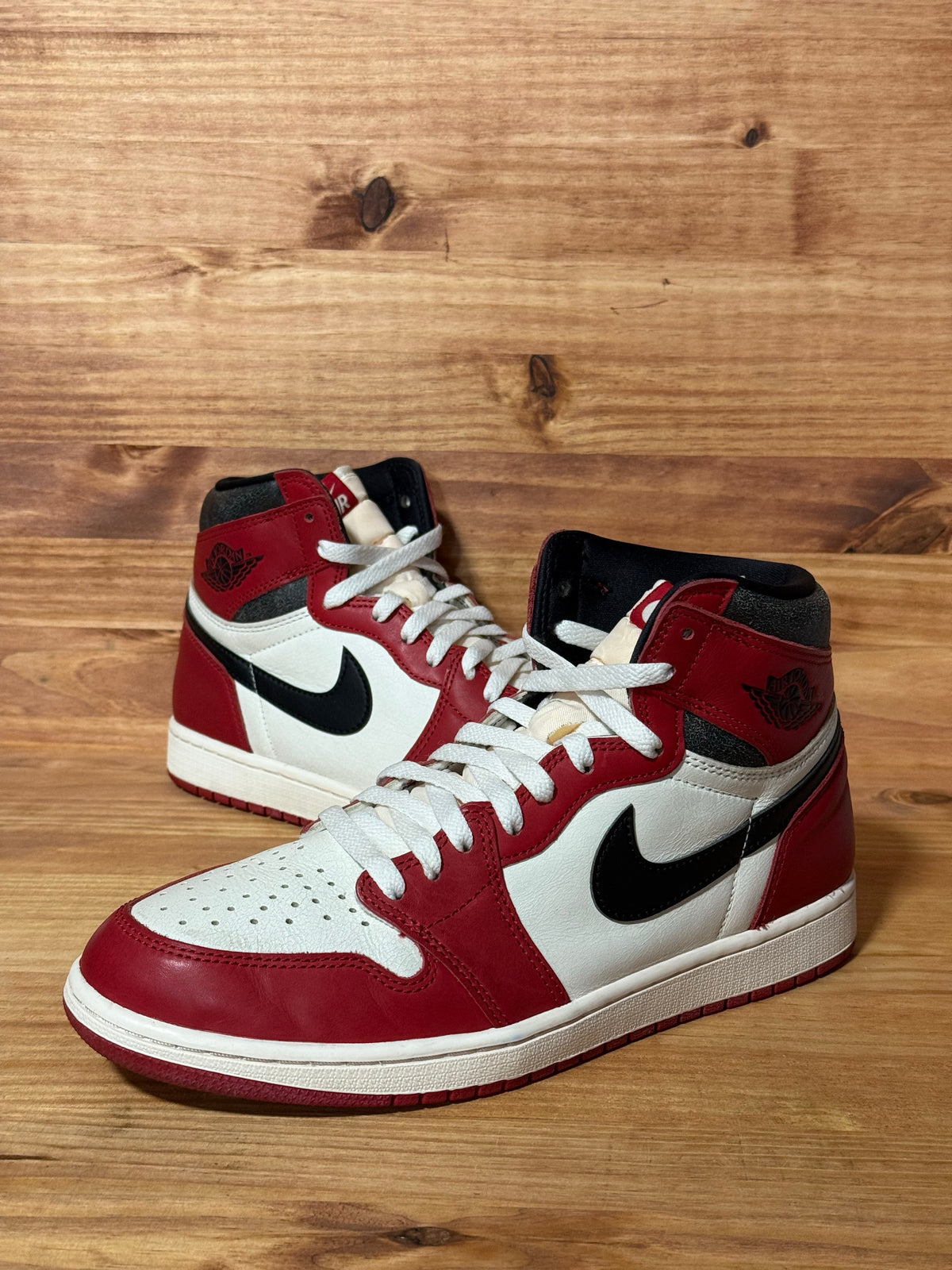 Jordan 1 Retro High OG Chicago Lost and Found - Size 10.5