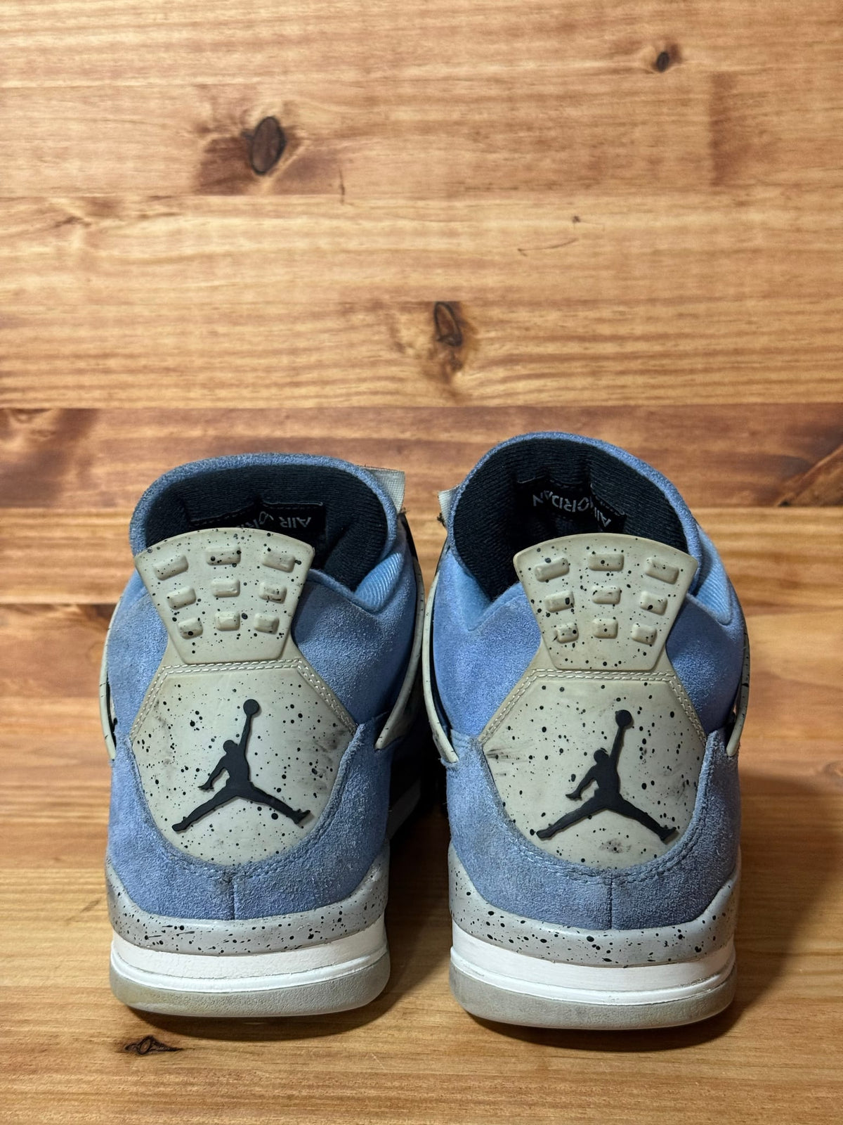 Jordan 4 Retro University Blue - Size 11.5