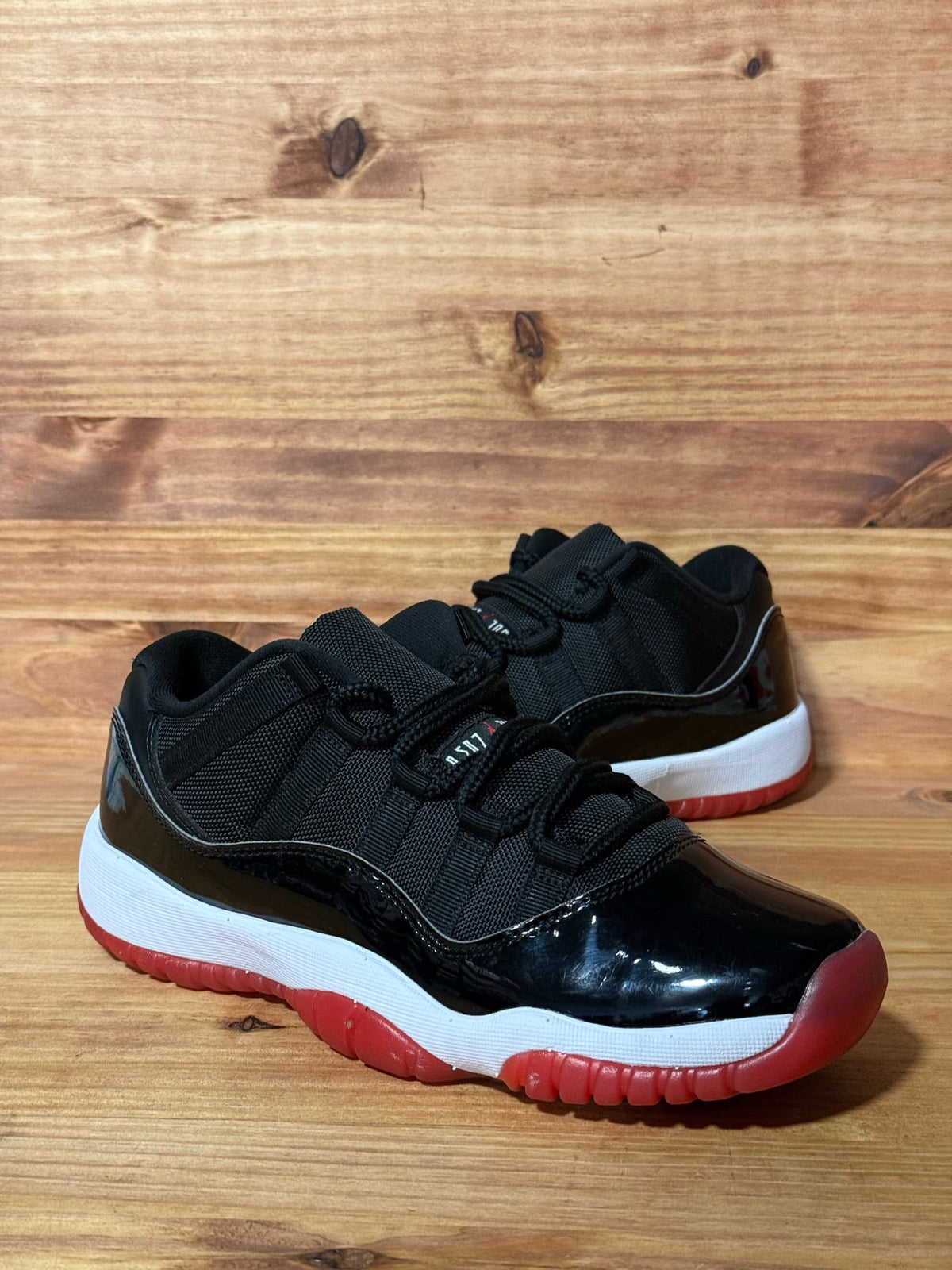 Jordan 11 Retro Low Bred (GS) (2025) - Size 7Y