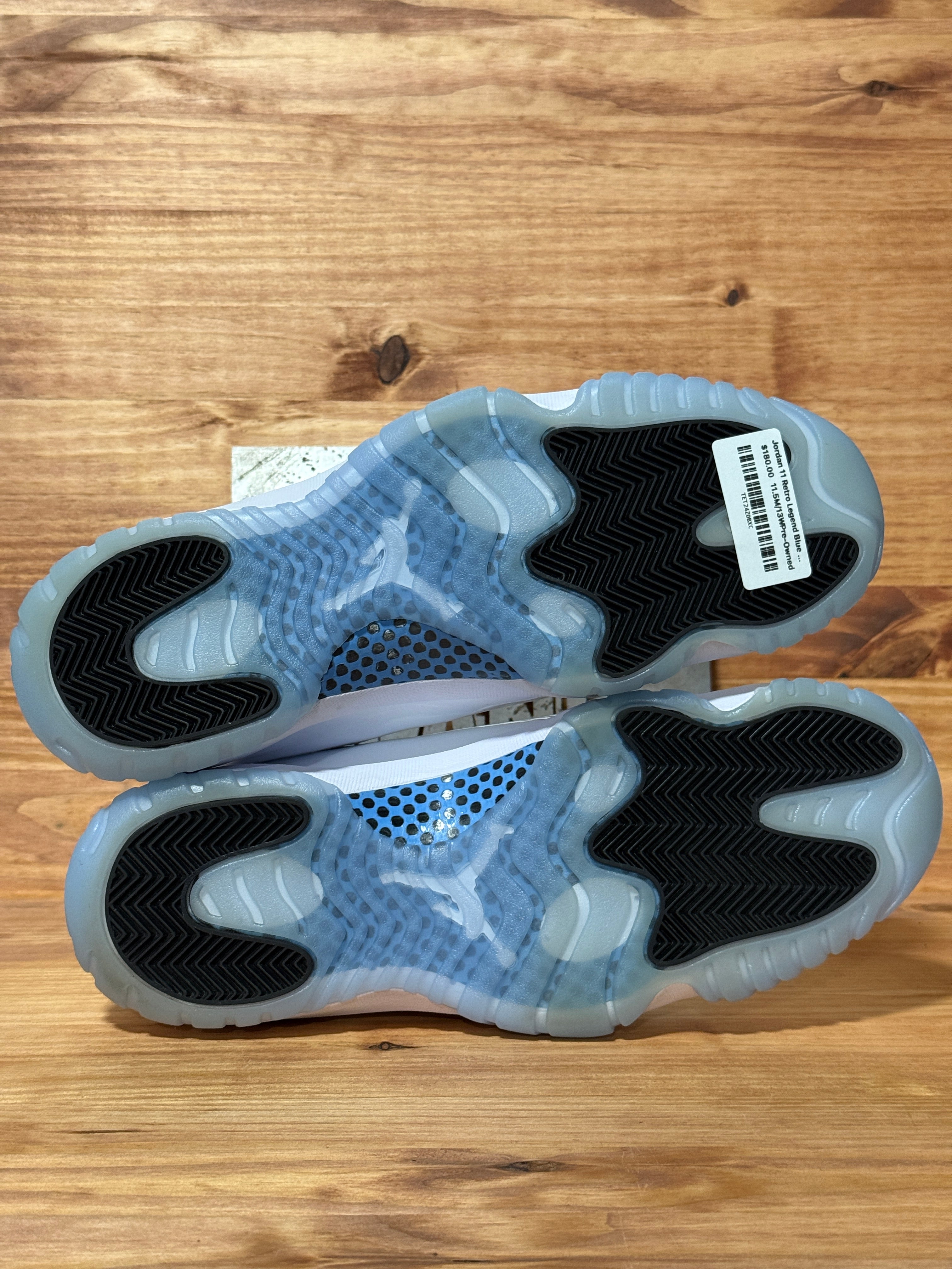 Jordan 11 Retro Legend Blue (2024)