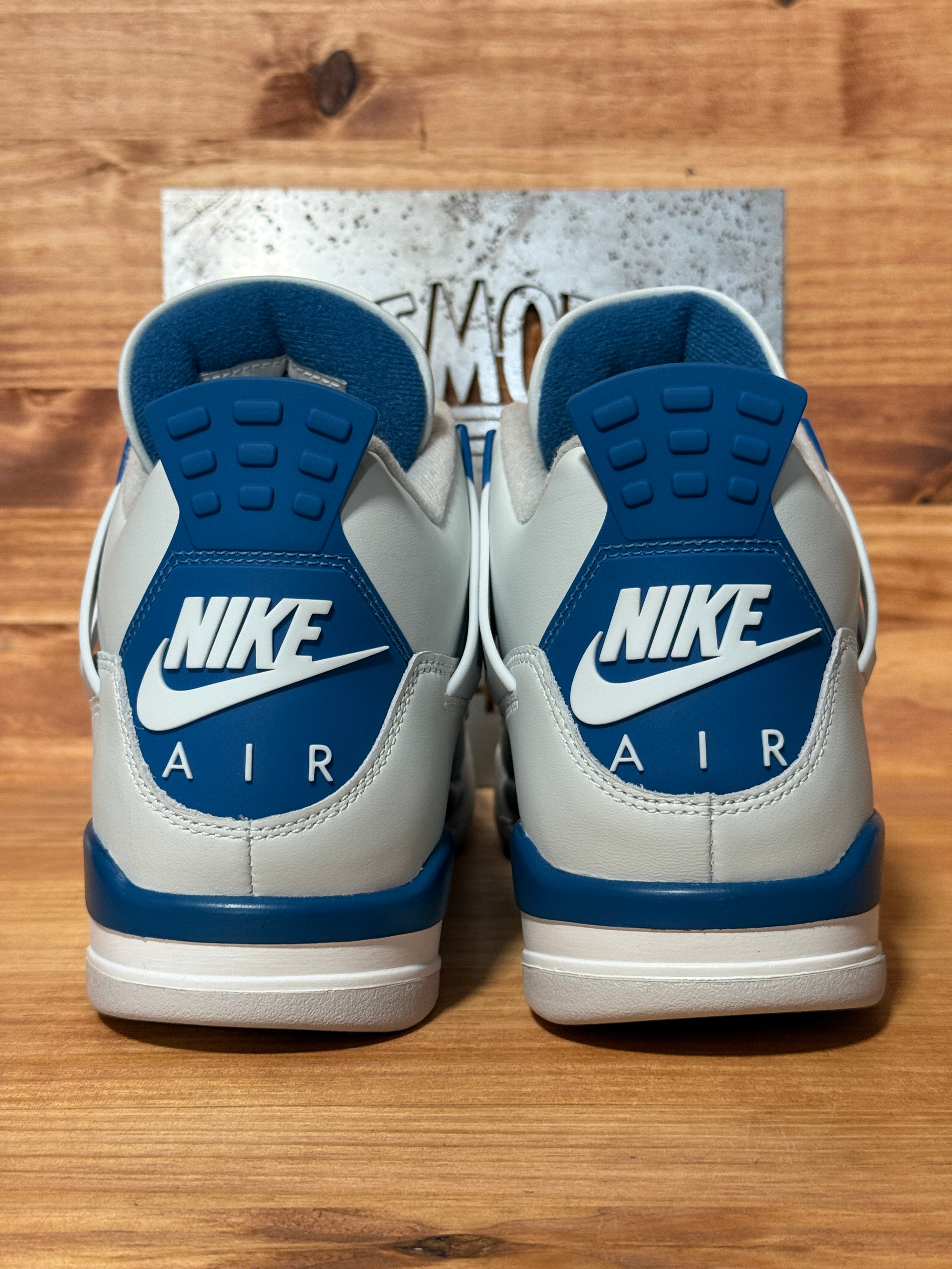 Jordan 4 Retro Military Blue (2024)
