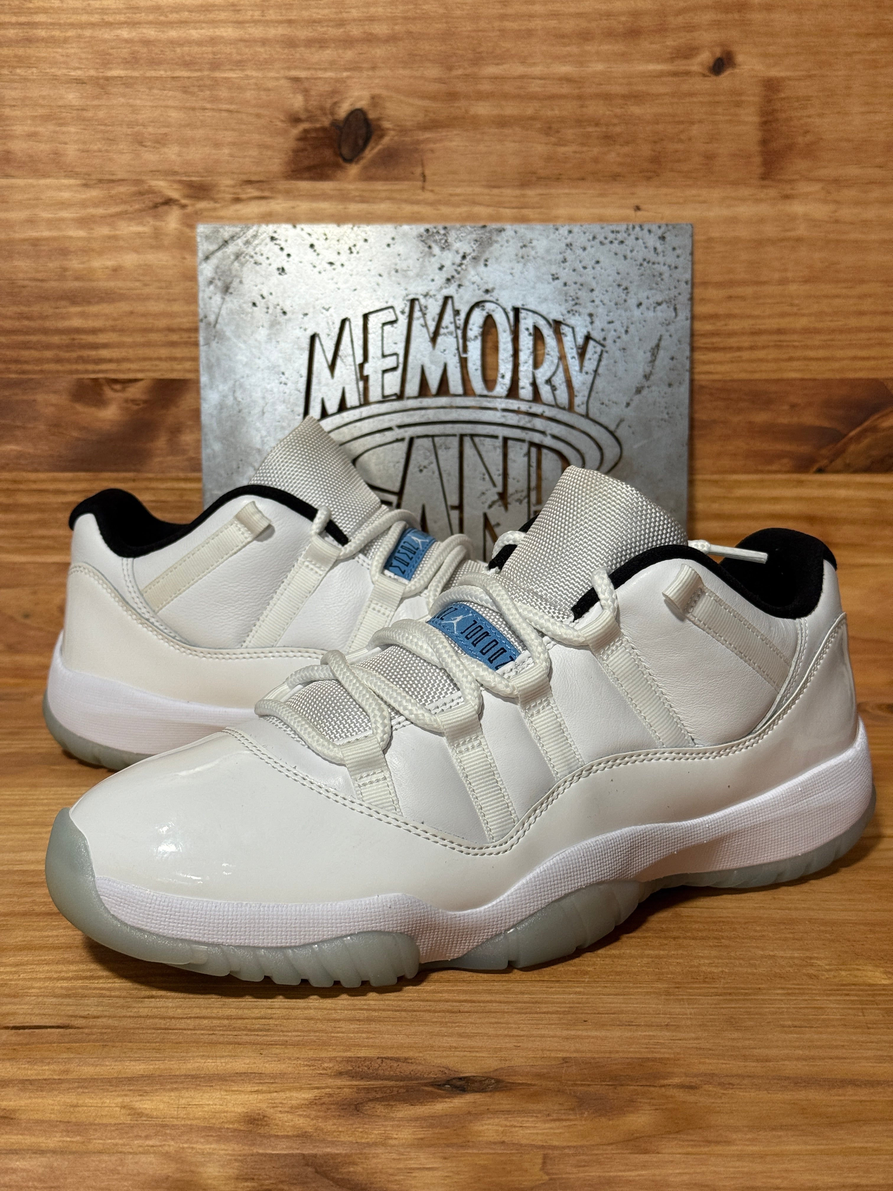 Jordan 11 Retro Low Legend Blue