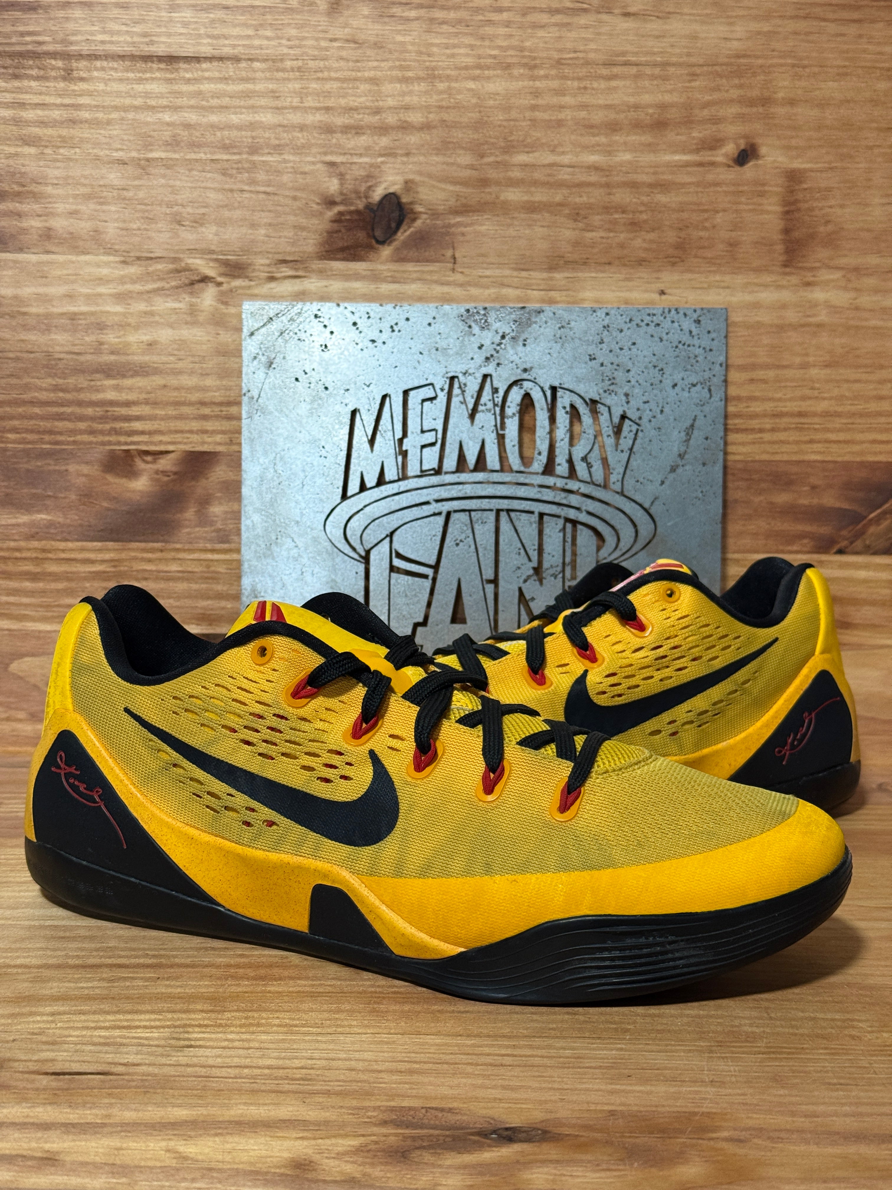Nike Kobe 9 EM Low Bruce Lee