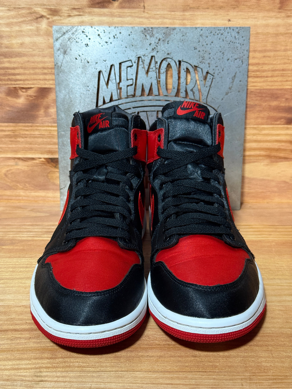 Jordan 1 Retro High OG Satin Bred (Women's)