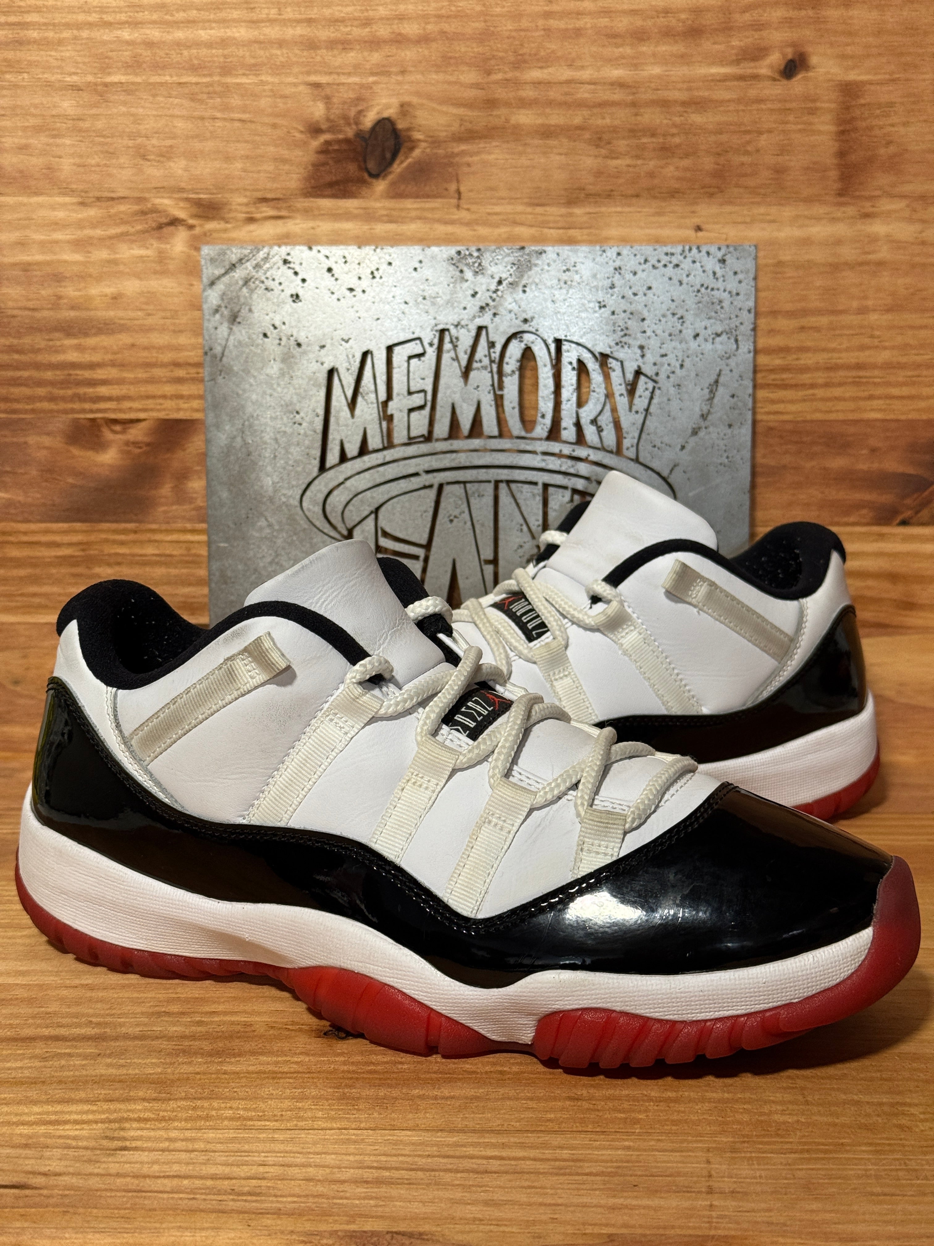 Jordan 11 Retro Low Concord Bred